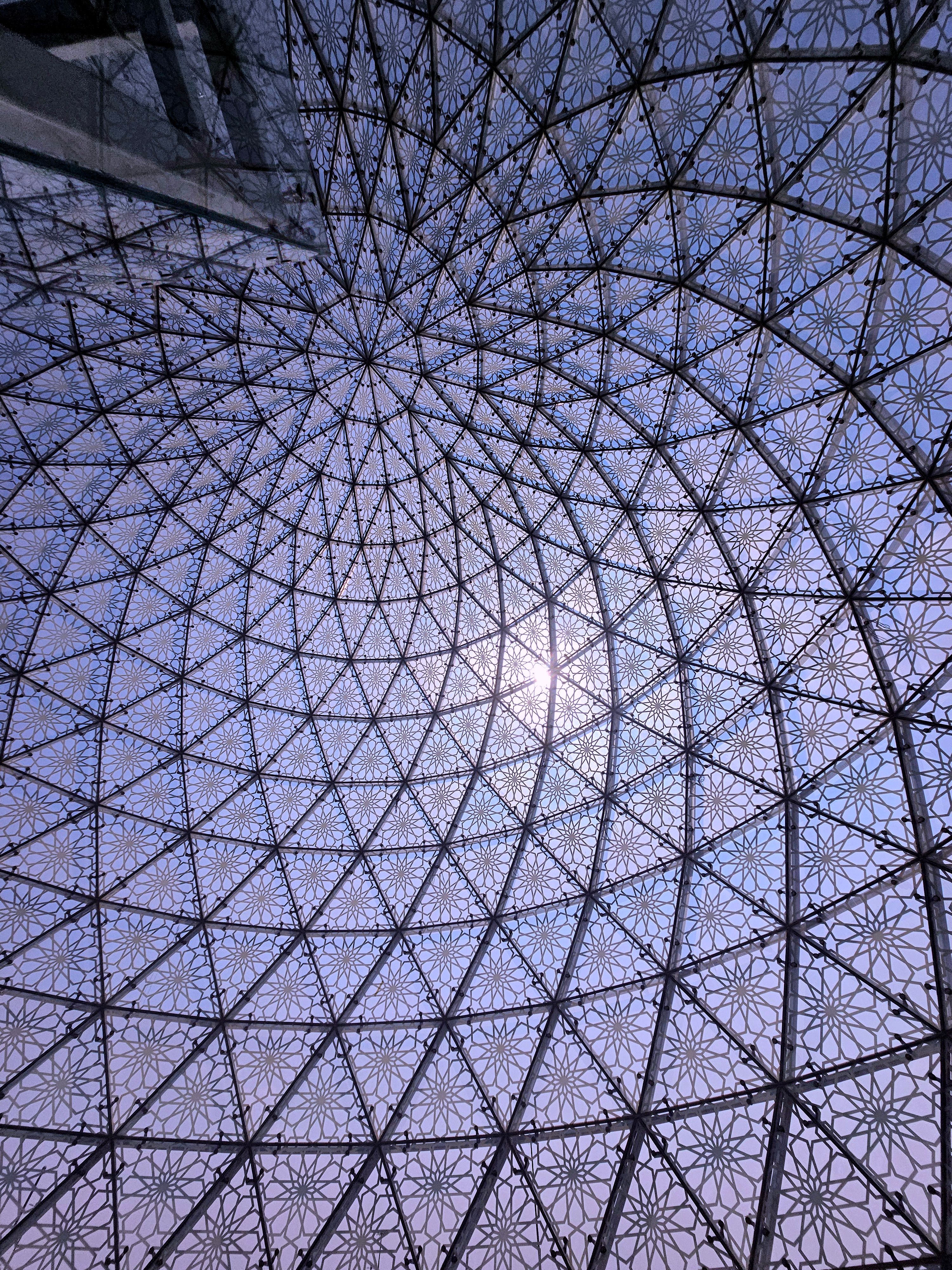 Intricate Geometric Dome in Abu Dhabi · Free Stock Photo