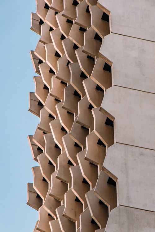 Free Futuristic architectural facade in Melbourne showcasing modern geometric design elements. Stock Photo
