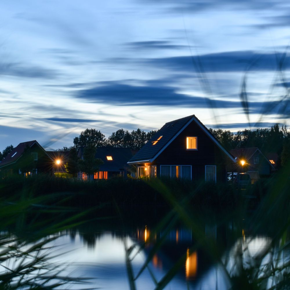 Binfield Heath — professional movers carrying furniture on a house move