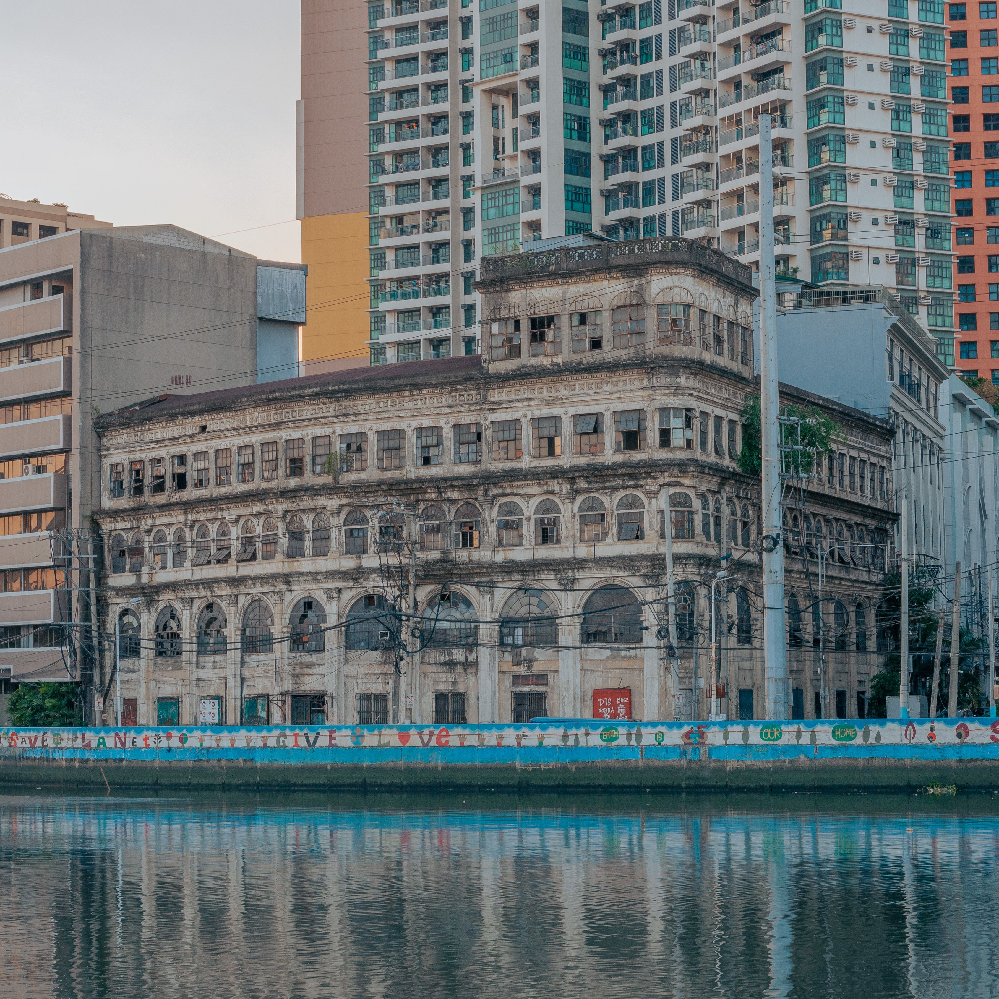 Historic Manila Post Office by the Pasig River · Free Stock Photo