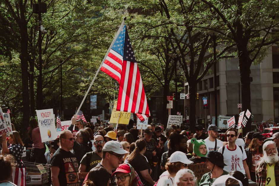 Democratic Socialists of America Face Internal Divisions Over 2028 Strategy