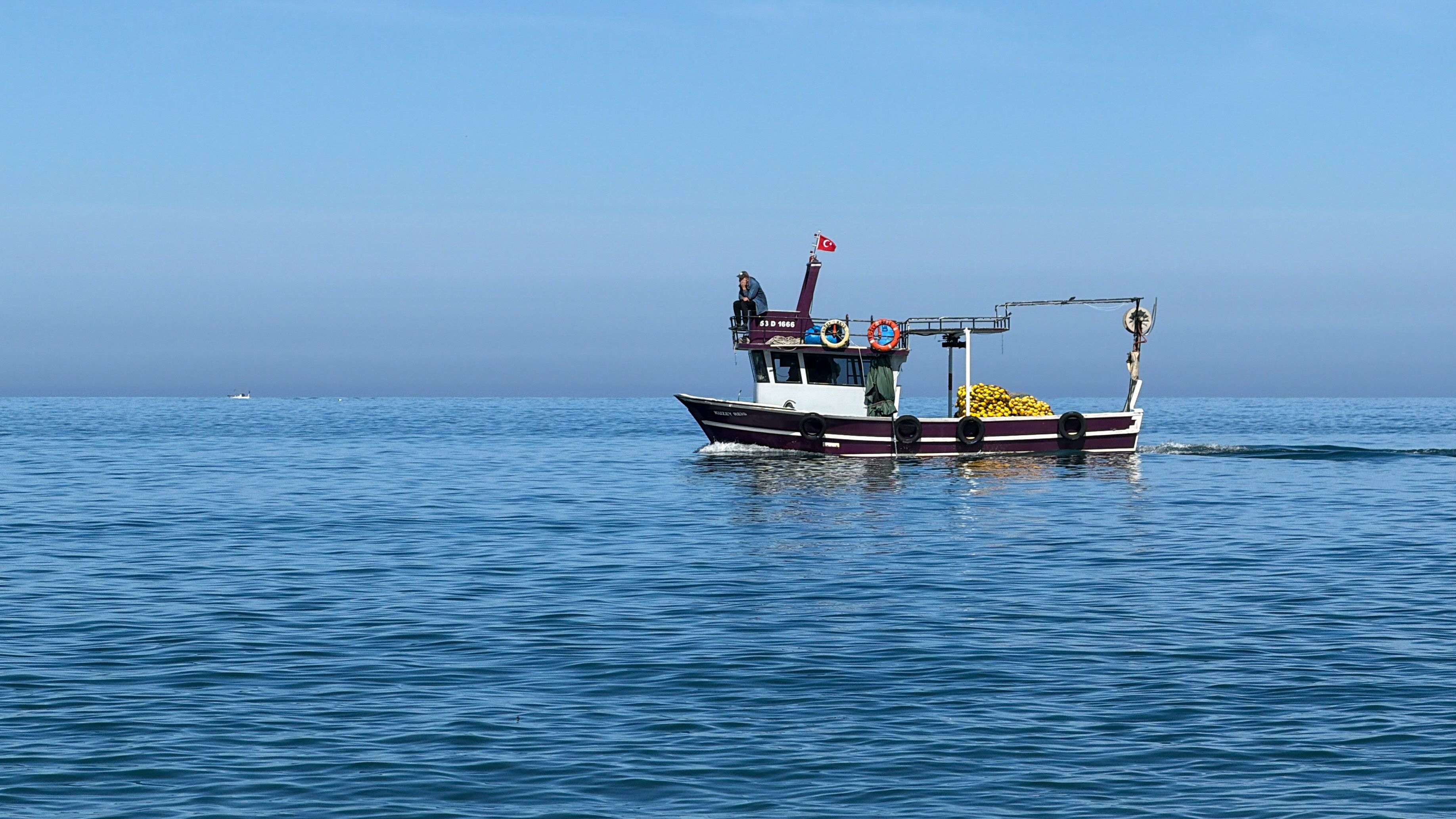 AK Board of Fish limited a commercial fleet to protect Western Alaska salmon. Then the AG stepped in — Photo by Canan İldeniz