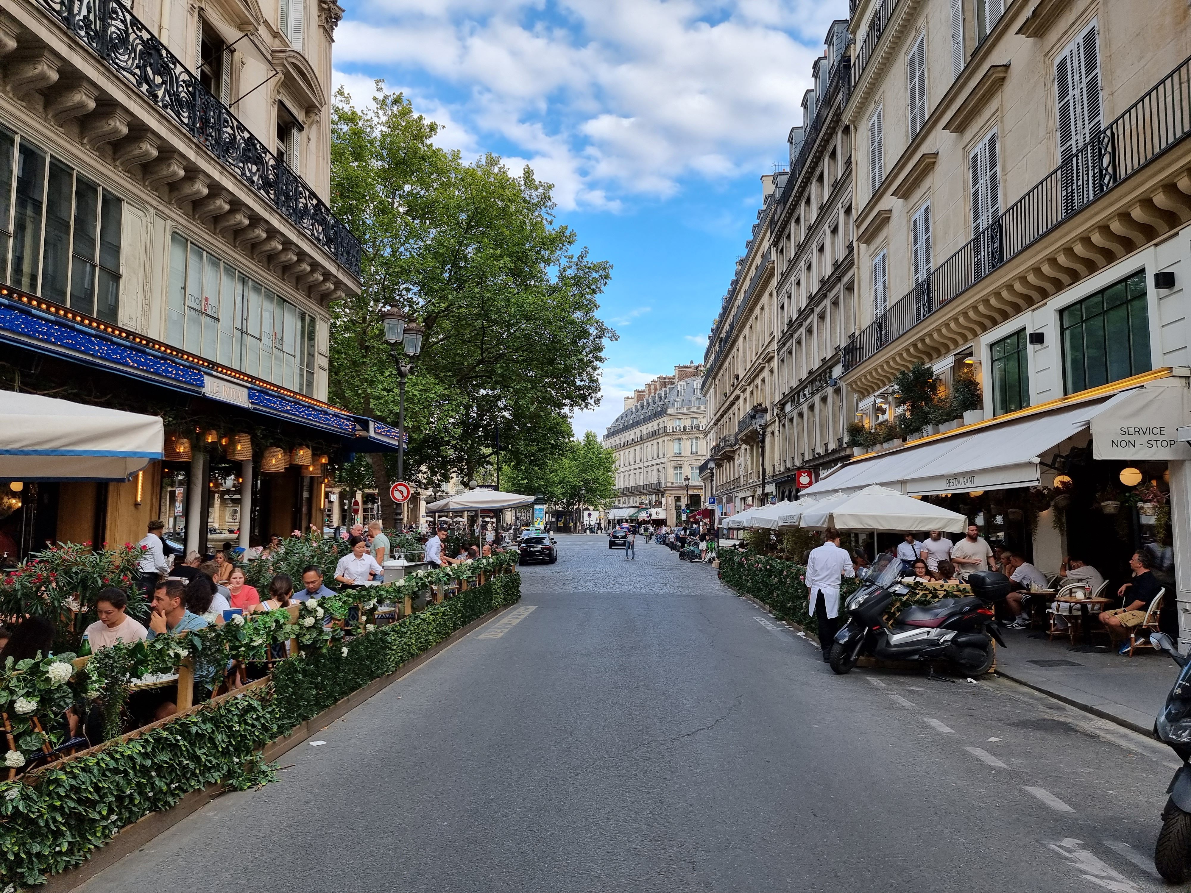 A European-style café street