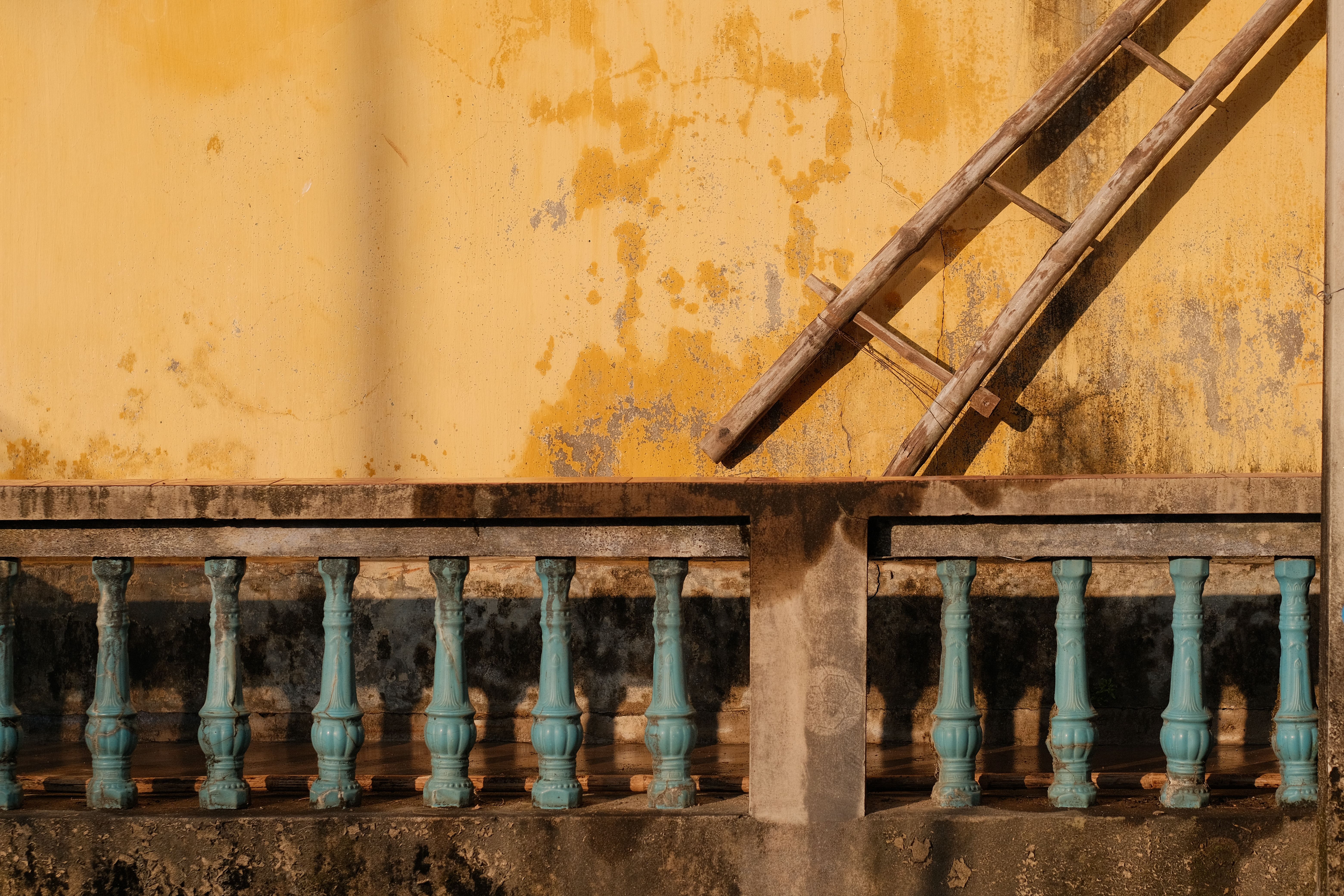 Plastering and Skimming in Hackney Marshes — dust sheets down and the room fully protected