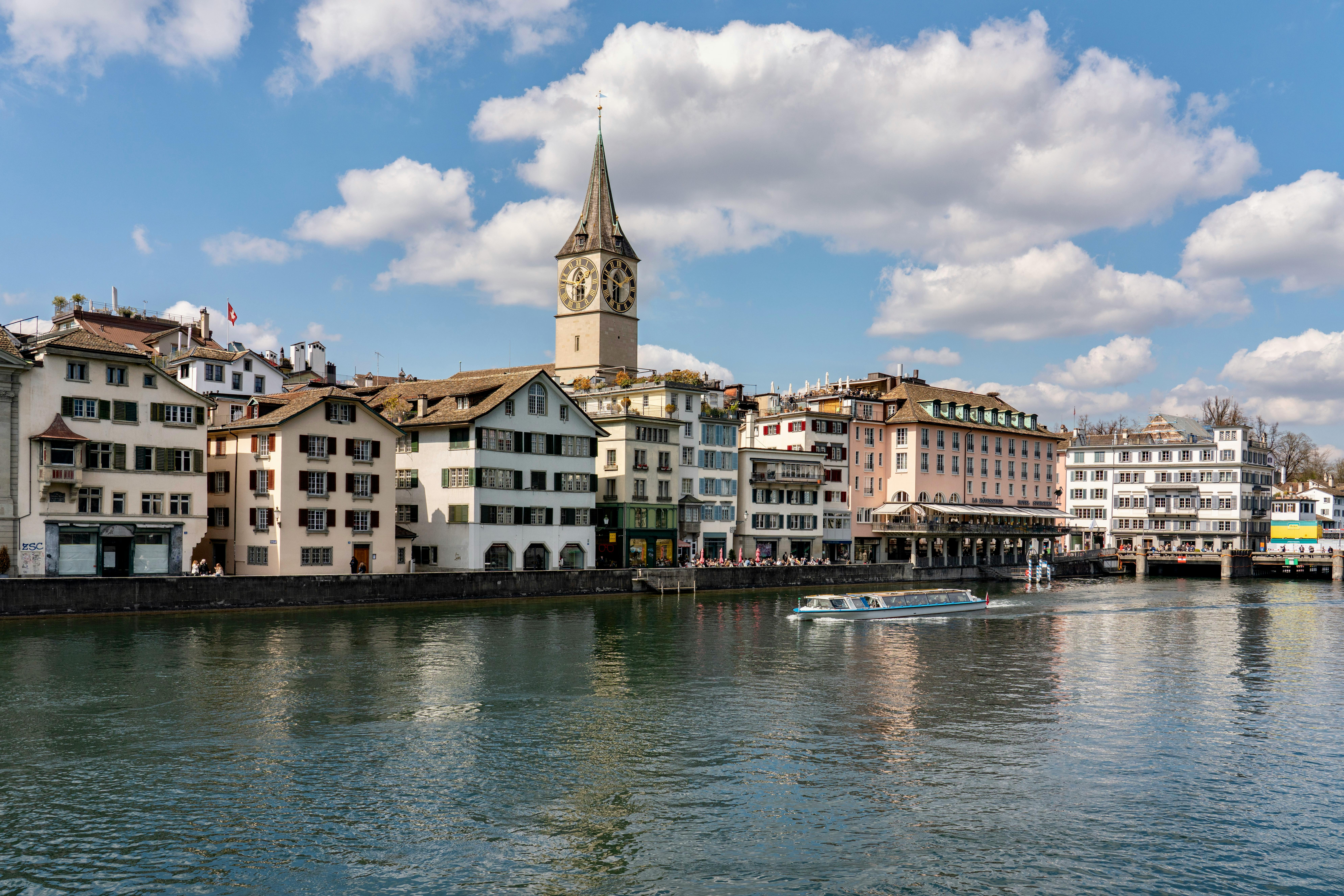 Insurance moves: Zurich Insurance, Sagicor Life and Patriot — Photo by Susanne Jutzeler, suju-foto on Pexels