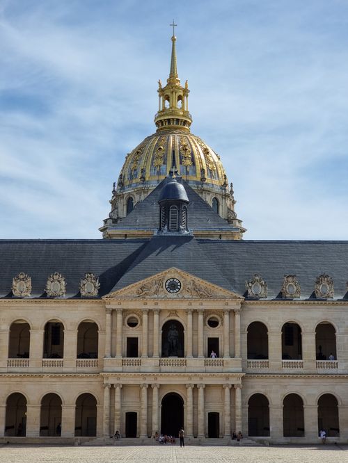 Free The striking dome of Les Invalides in Paris under a clear blue sky, showcasing historic architectural beauty. Stock Photo