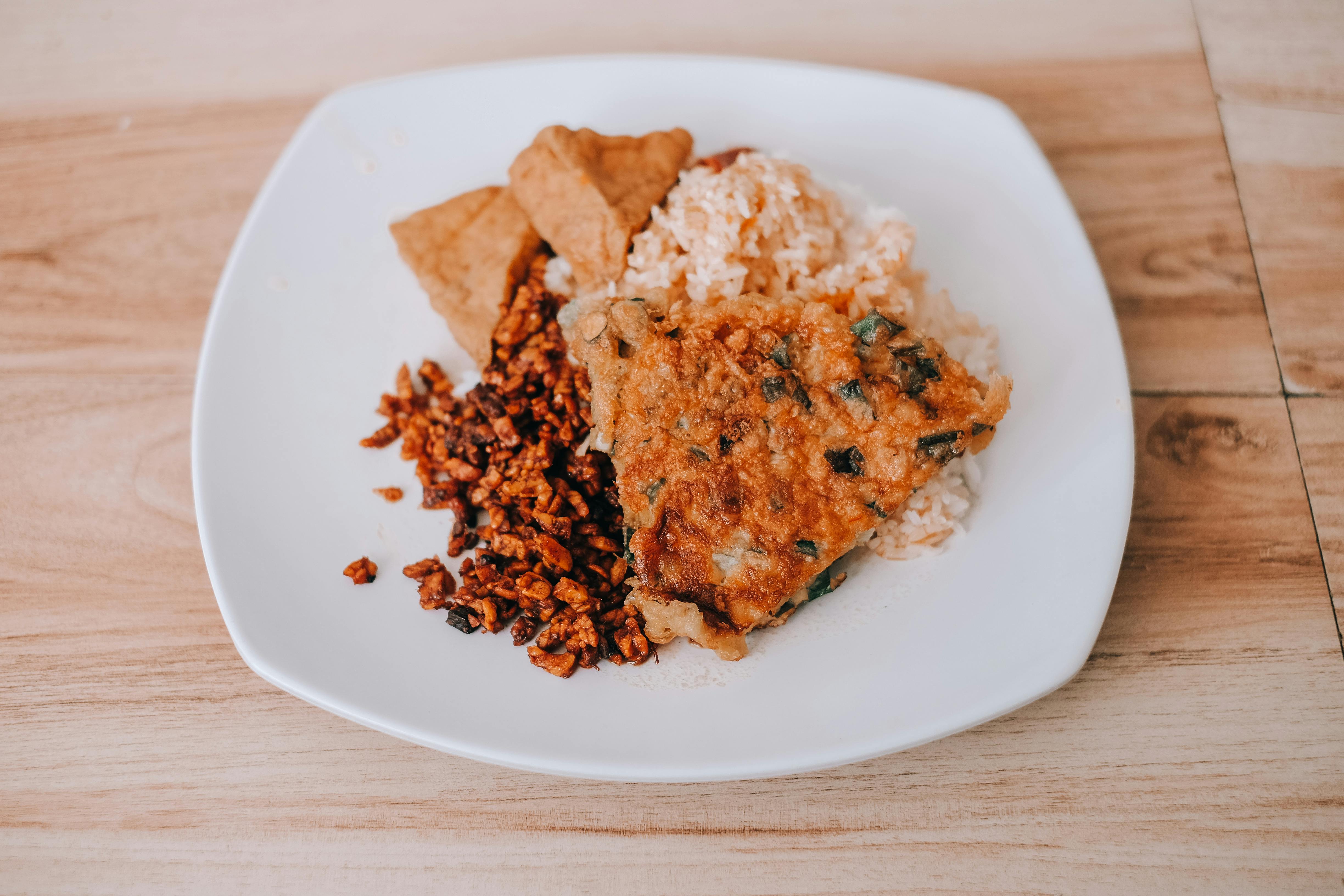 Tahu vs Tempe: Duel Nutrisi Superfood Fermentasi, Mana yang Lebih Unggul?