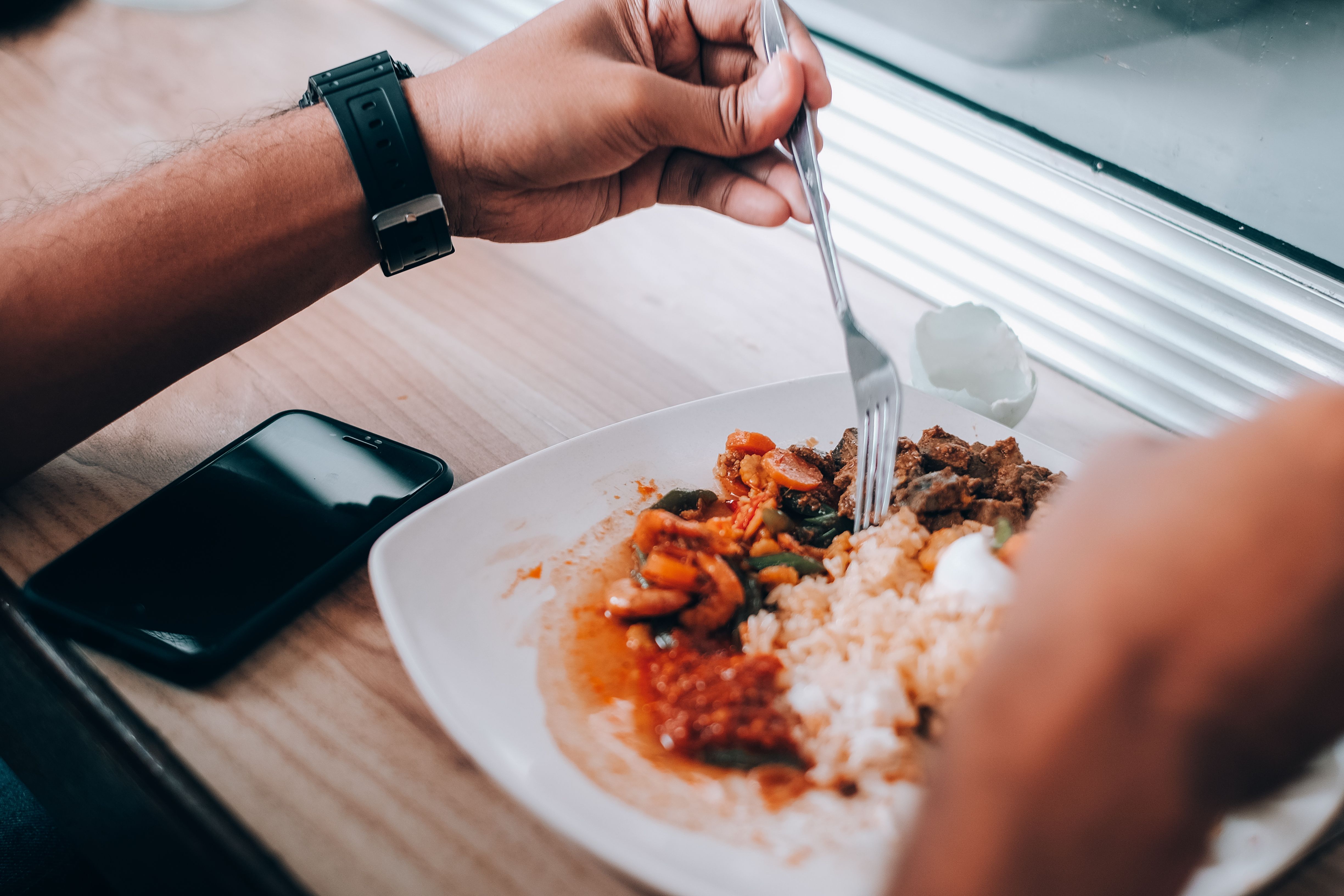 Protein Timing for Muscle Recovery: Debunking the Post-Workout Window Myth
