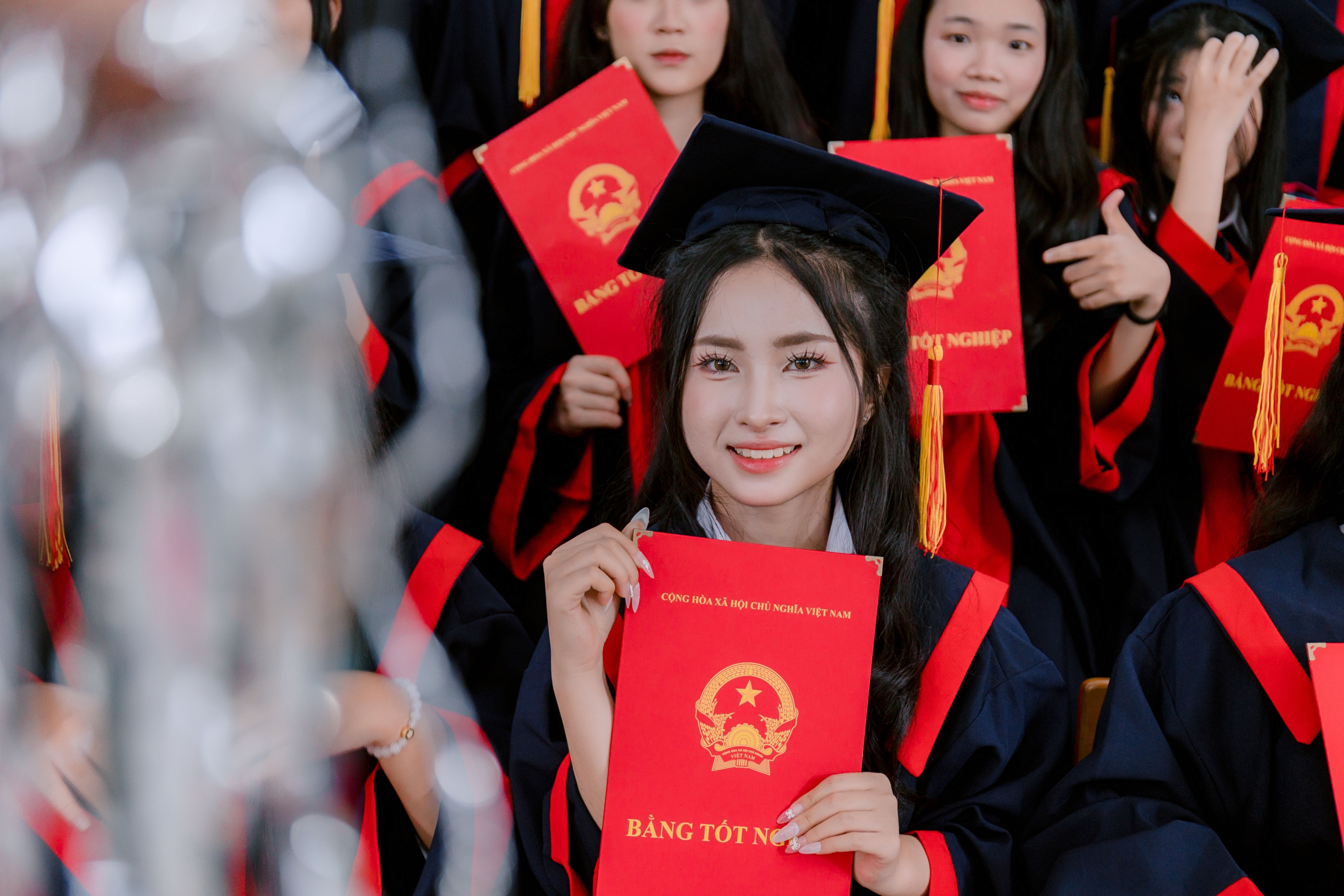 Tư vấn giá dịch vụ làm chứng chỉ năm 2026 - chọn sao cho đúng