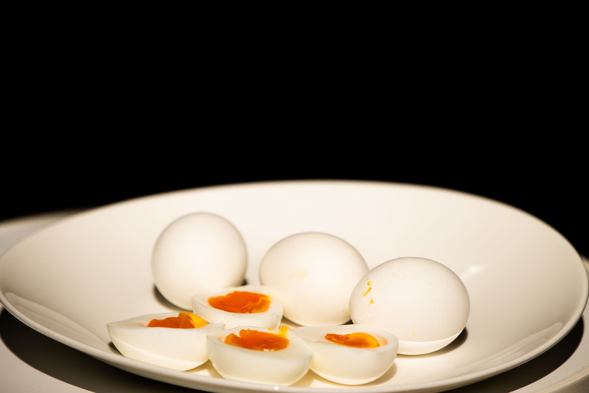 Can Dogs Eat Eggs? Cooked Prep and Weekly Portion Guide