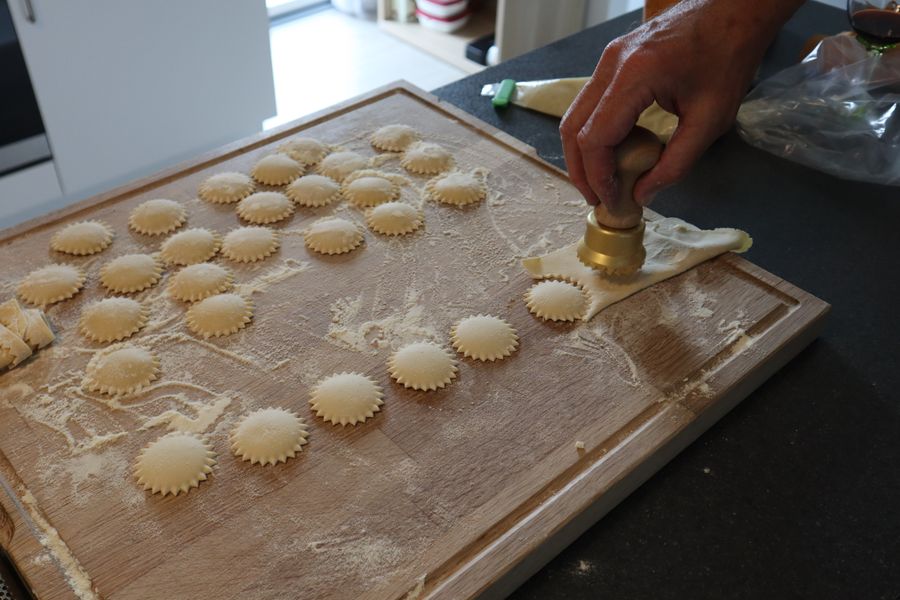 Ravioles frescos hechos a mano en nuestra cocina