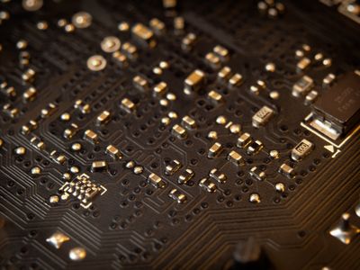 Integrated Photonic Quantum Computing Platforms