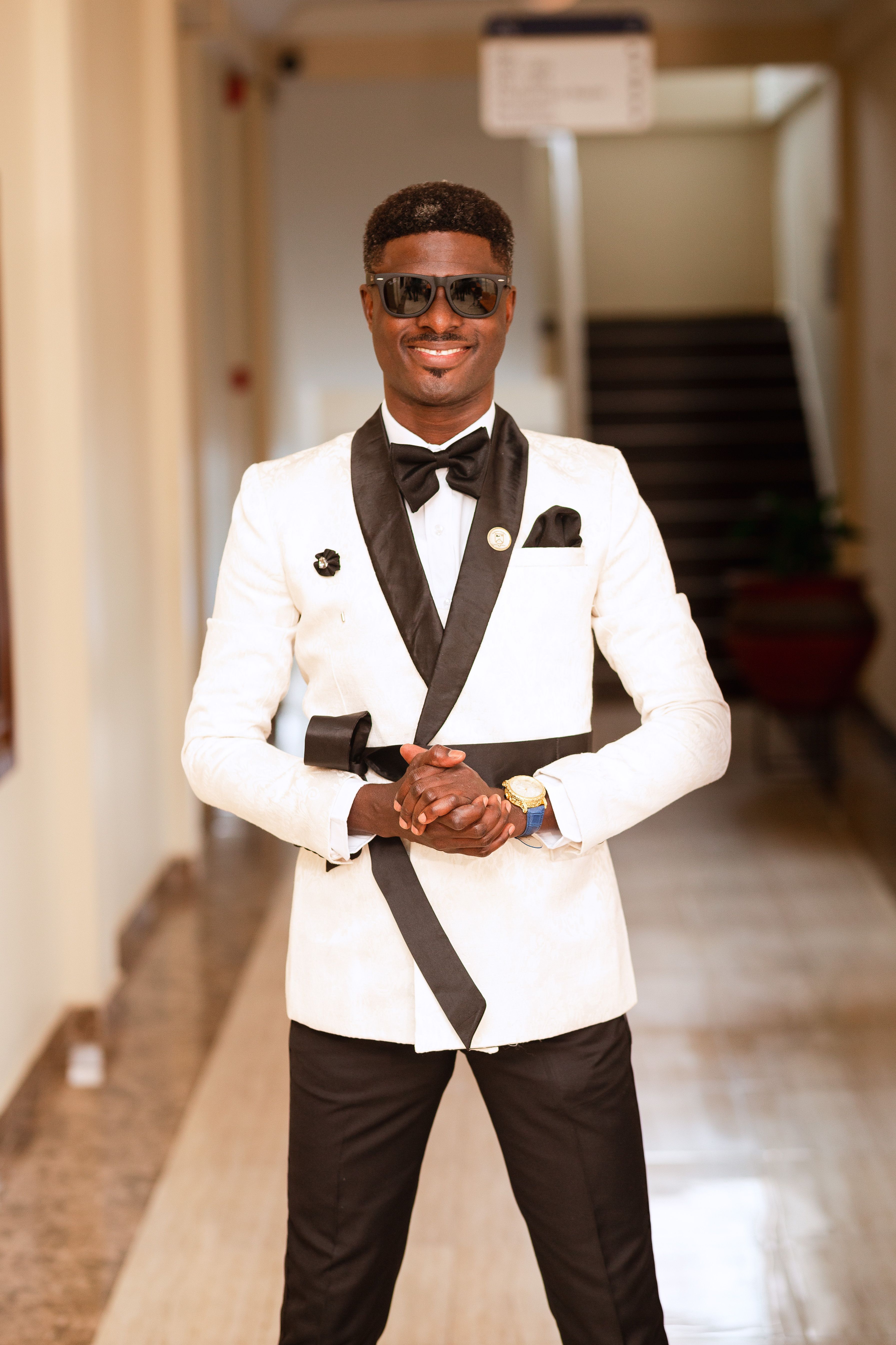 white dress shirt and black tie 2 Pieces Slim Fit Tailor Made Black Tie White Tuxedos for Groom jacket +black pants CB101080 US34 / white/black pants