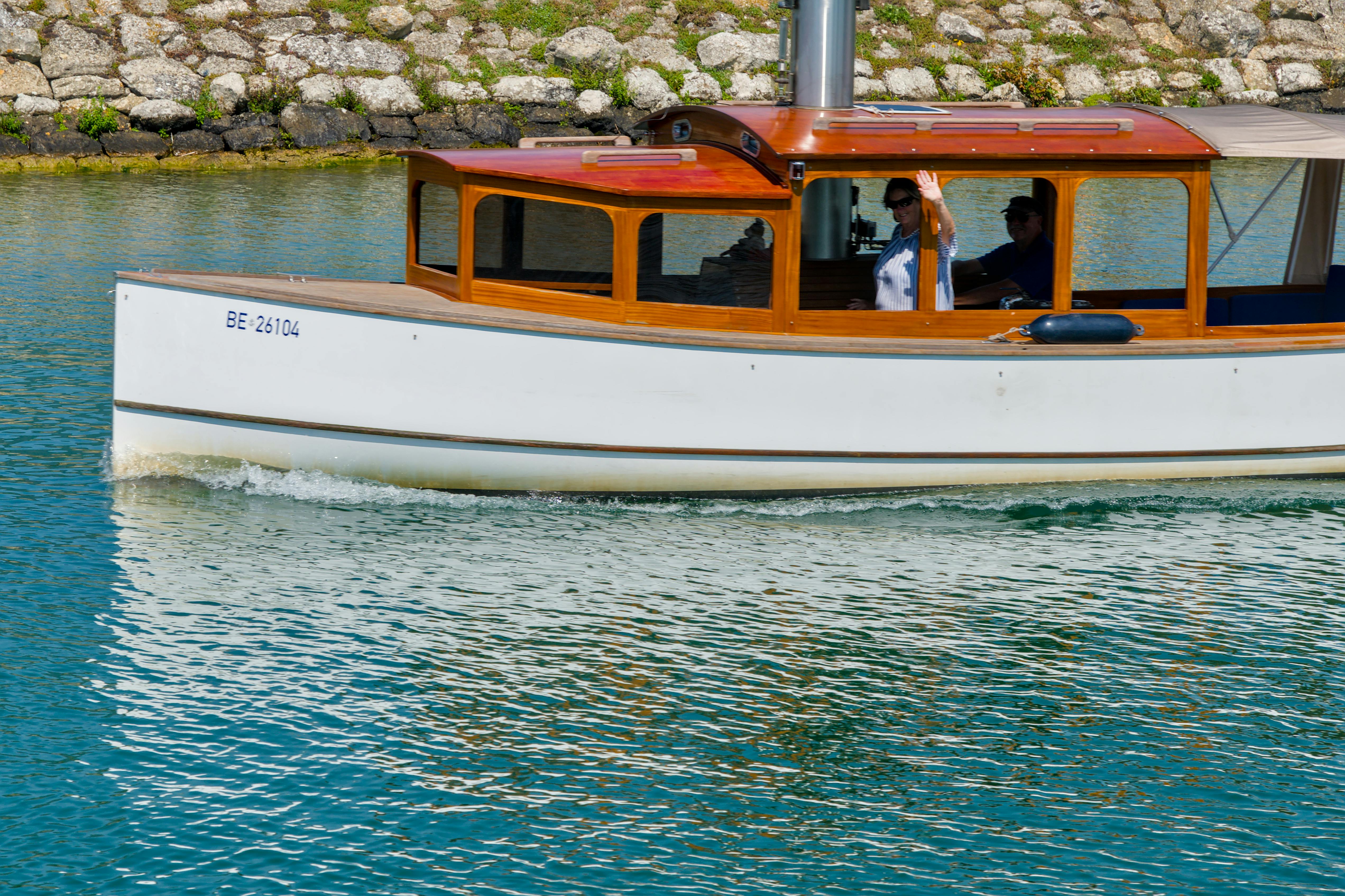 Free boat rides, health camps mark Women’s Day fete — Photo by Jean-Paul Wettstein on Pexels