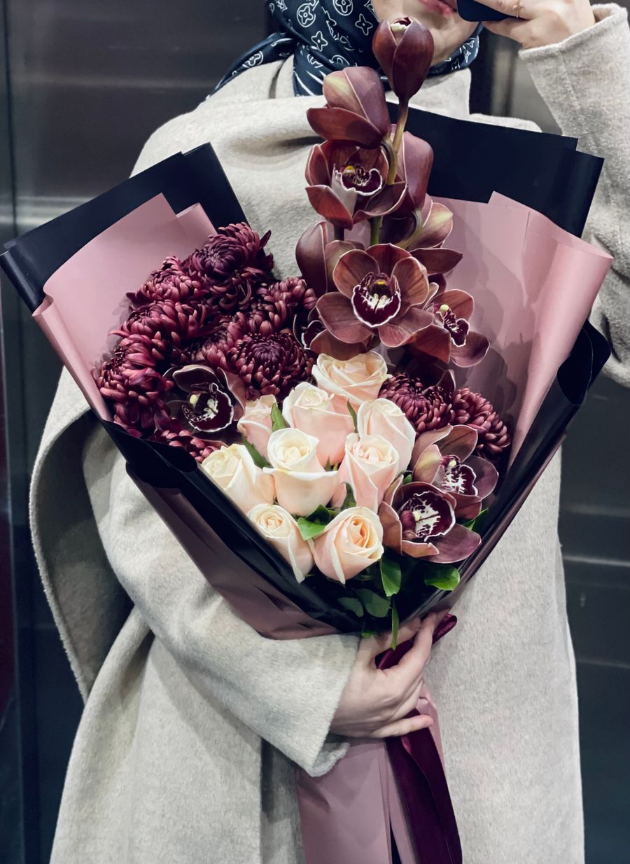 Romantic floral gift arrangement