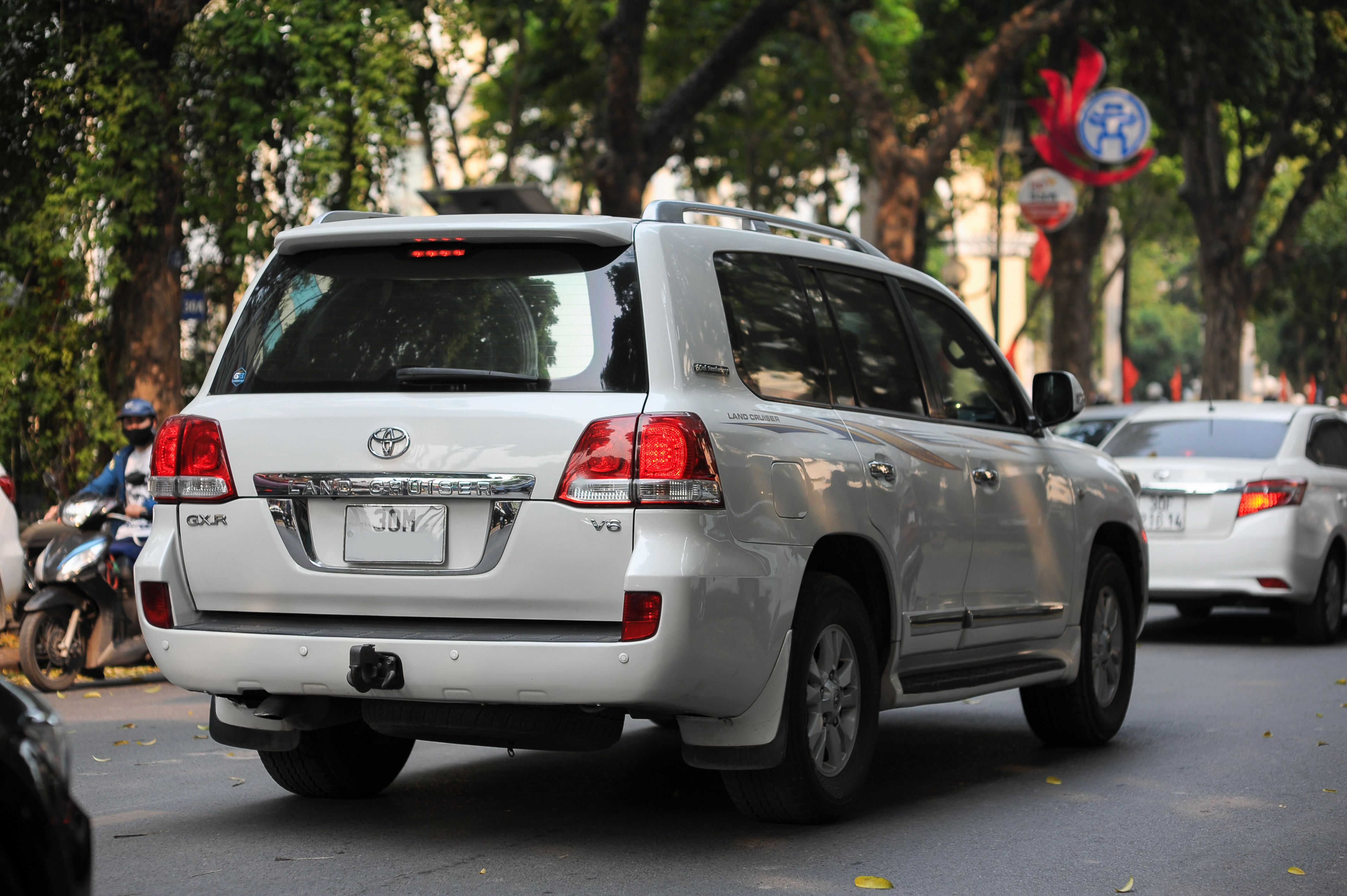 Toyota recalls over 1M vehicles over backup camera issues — Photo by Thang Nguyen on Pexels