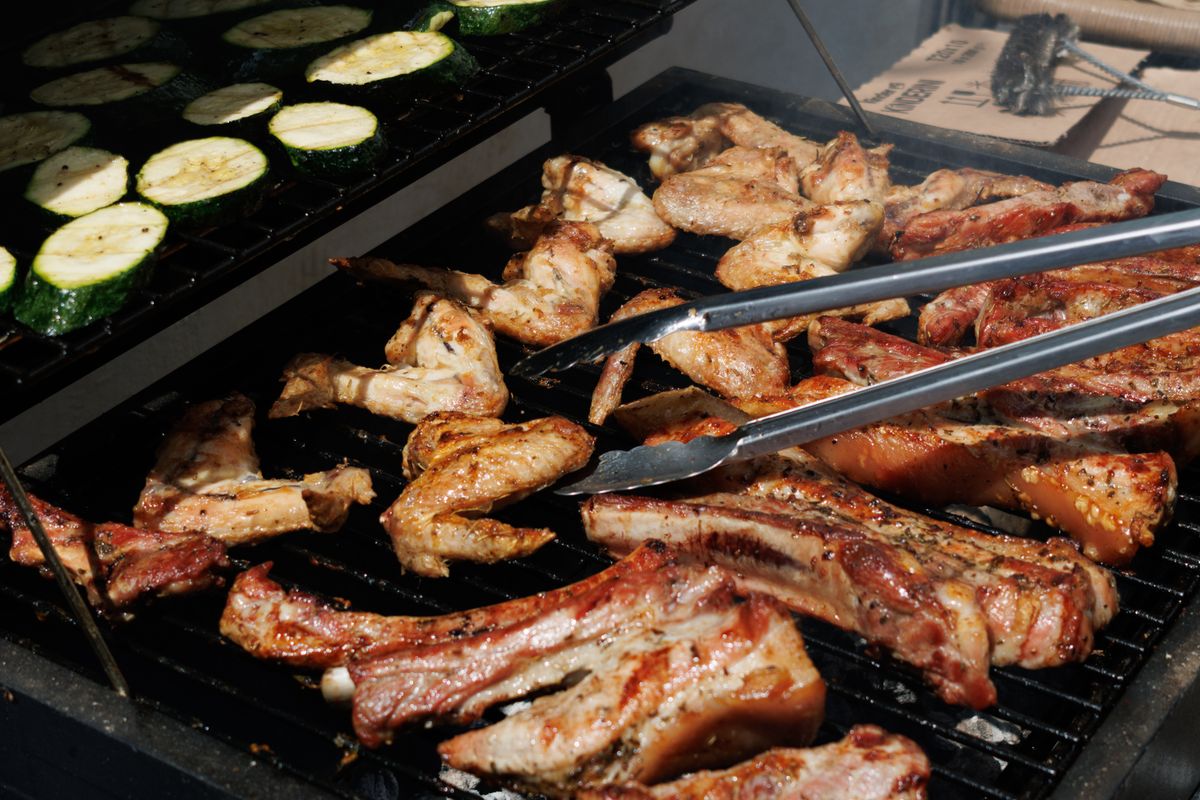 Plancha gaz 4 feux sur chariot