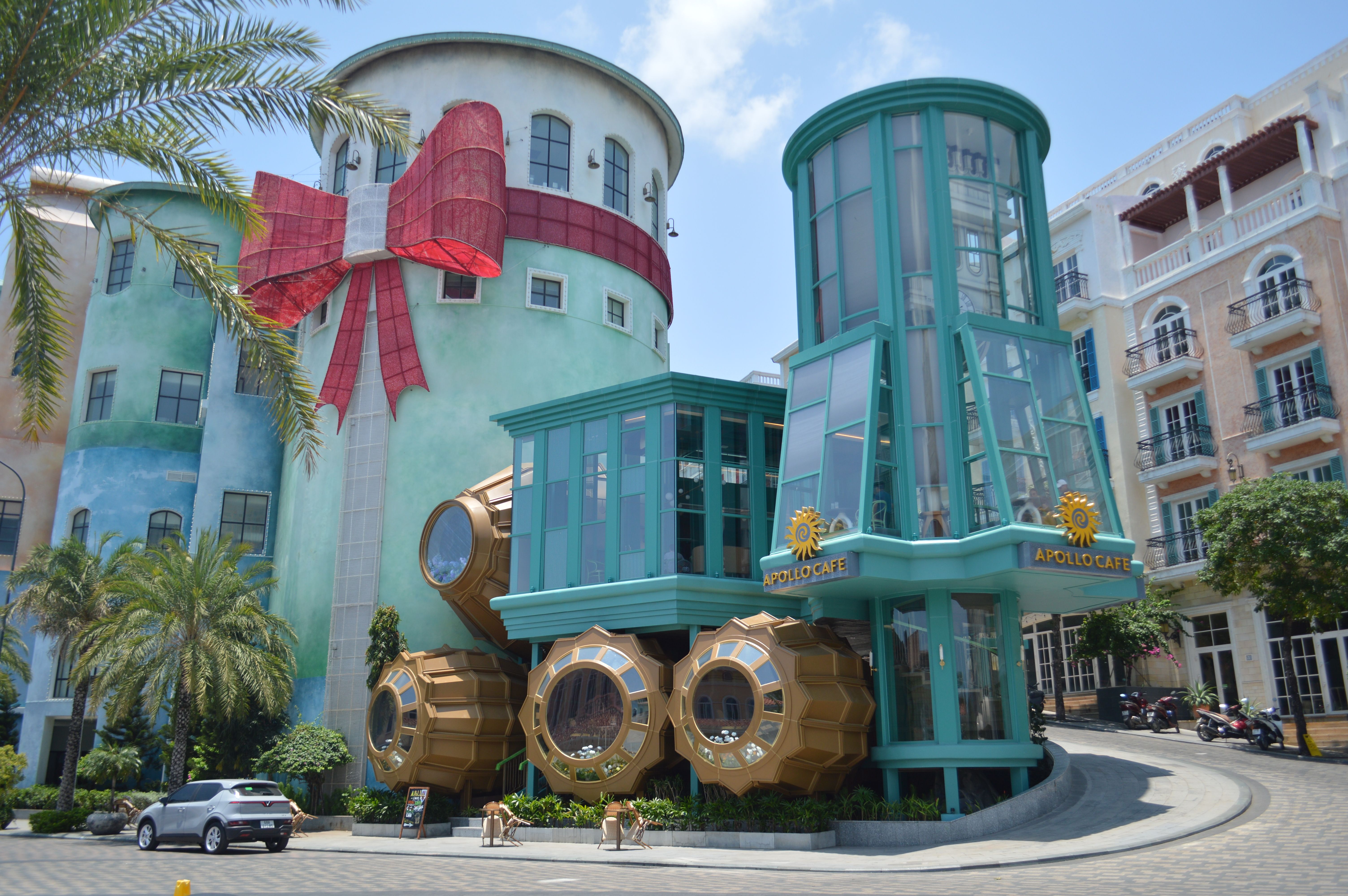 Whimsical Architectural Design at Apollo Cafe · Free Stock Photo