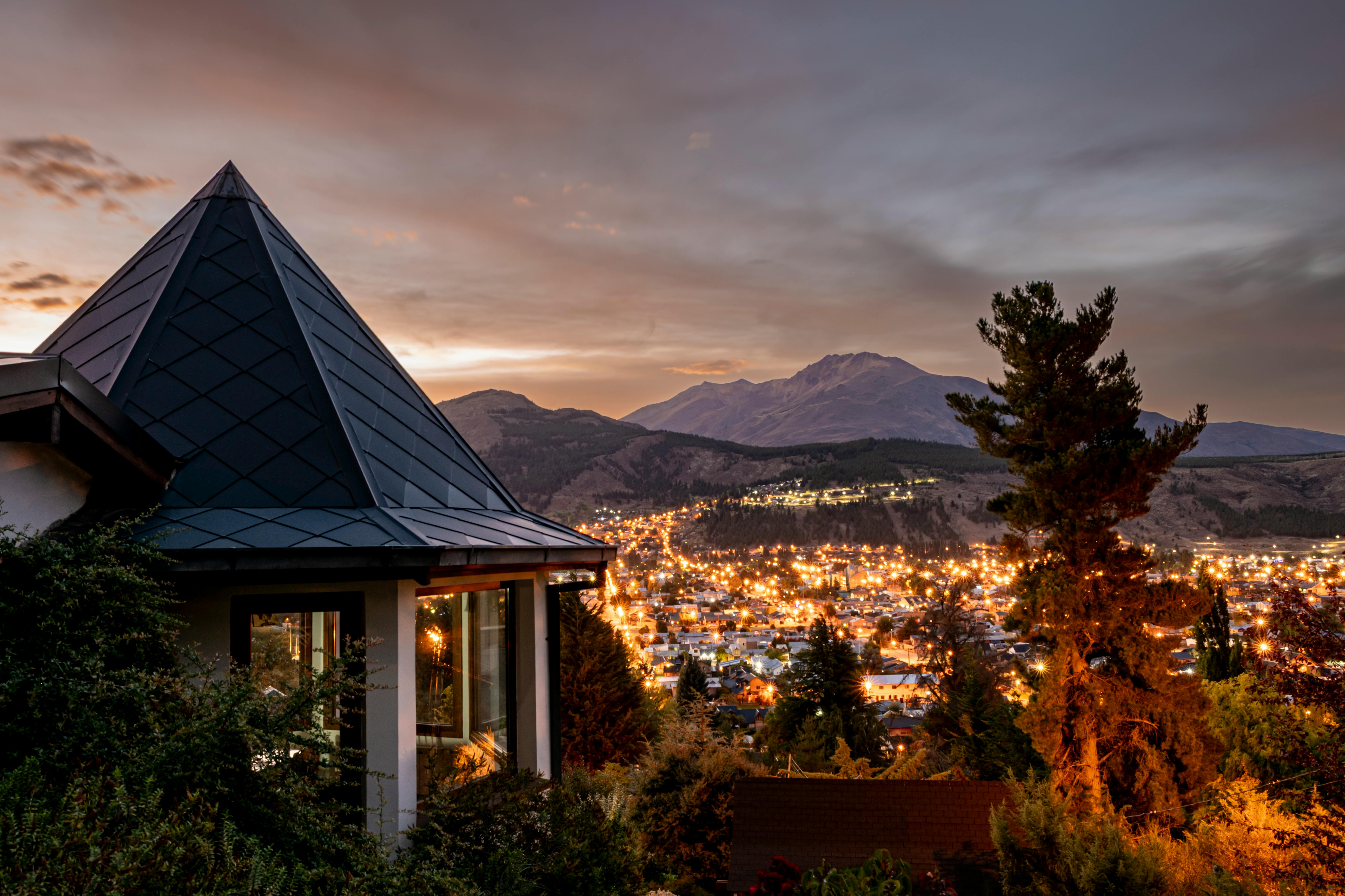 Layton Home Show connects you with DIY &amp; home improvement experts — Photo by Jose Luis  Vanasco on Pexels