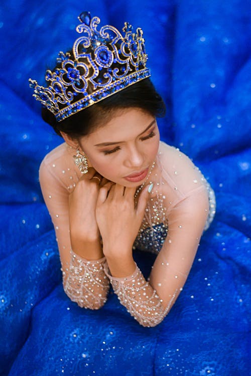 Free Woman in Blue Gown Wearing Blue Crown Stock Photo