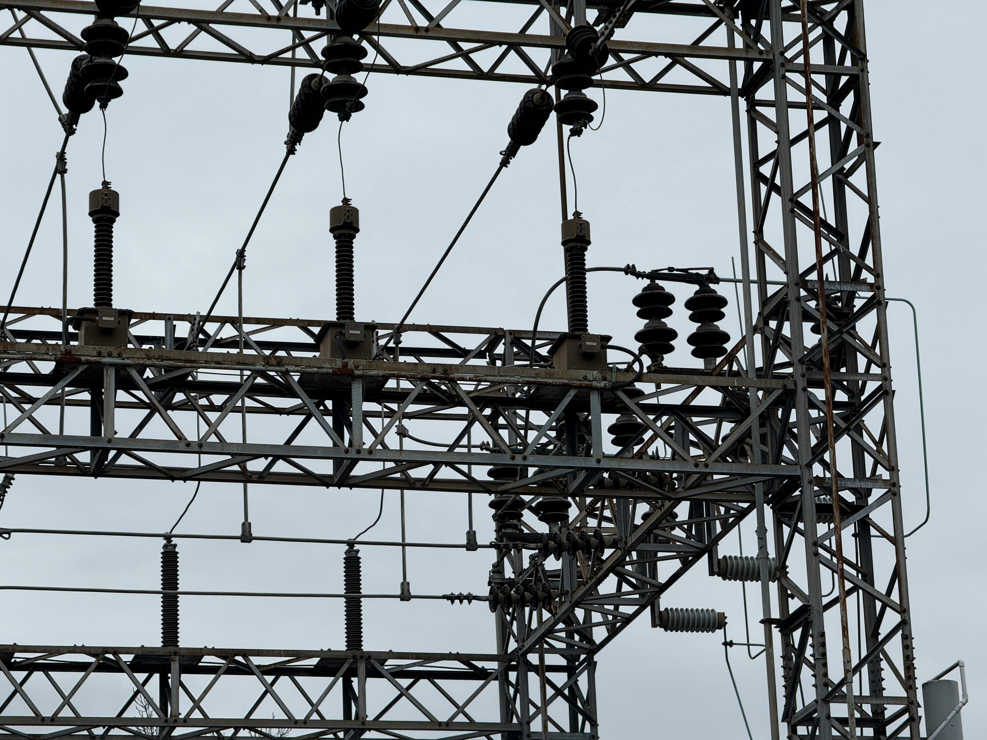 FERC delays large-load rule by 2 months, threatening data center power timeline