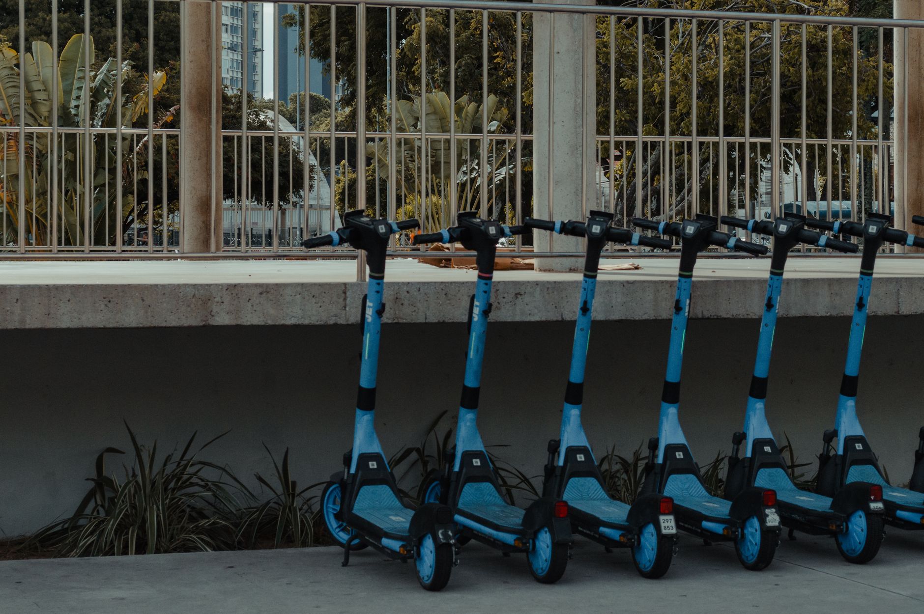 The US Electric Vehicle Paradox: Hyper-Range Cruisers and Overpriced Micro-Cars