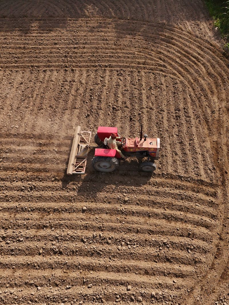 Tractor