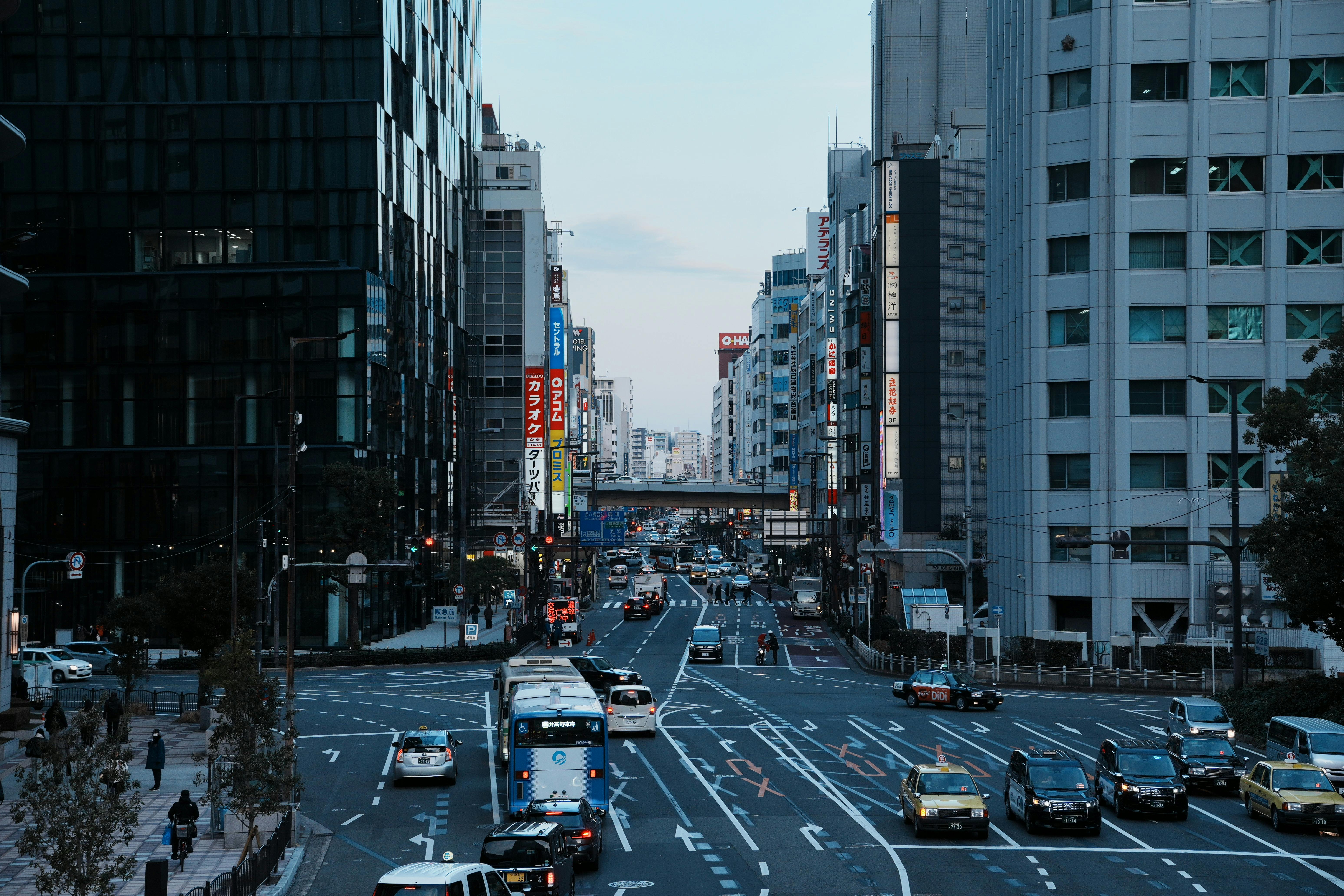 Sumitomo Life Plans to Invest $1.9 Billion in Private Credit