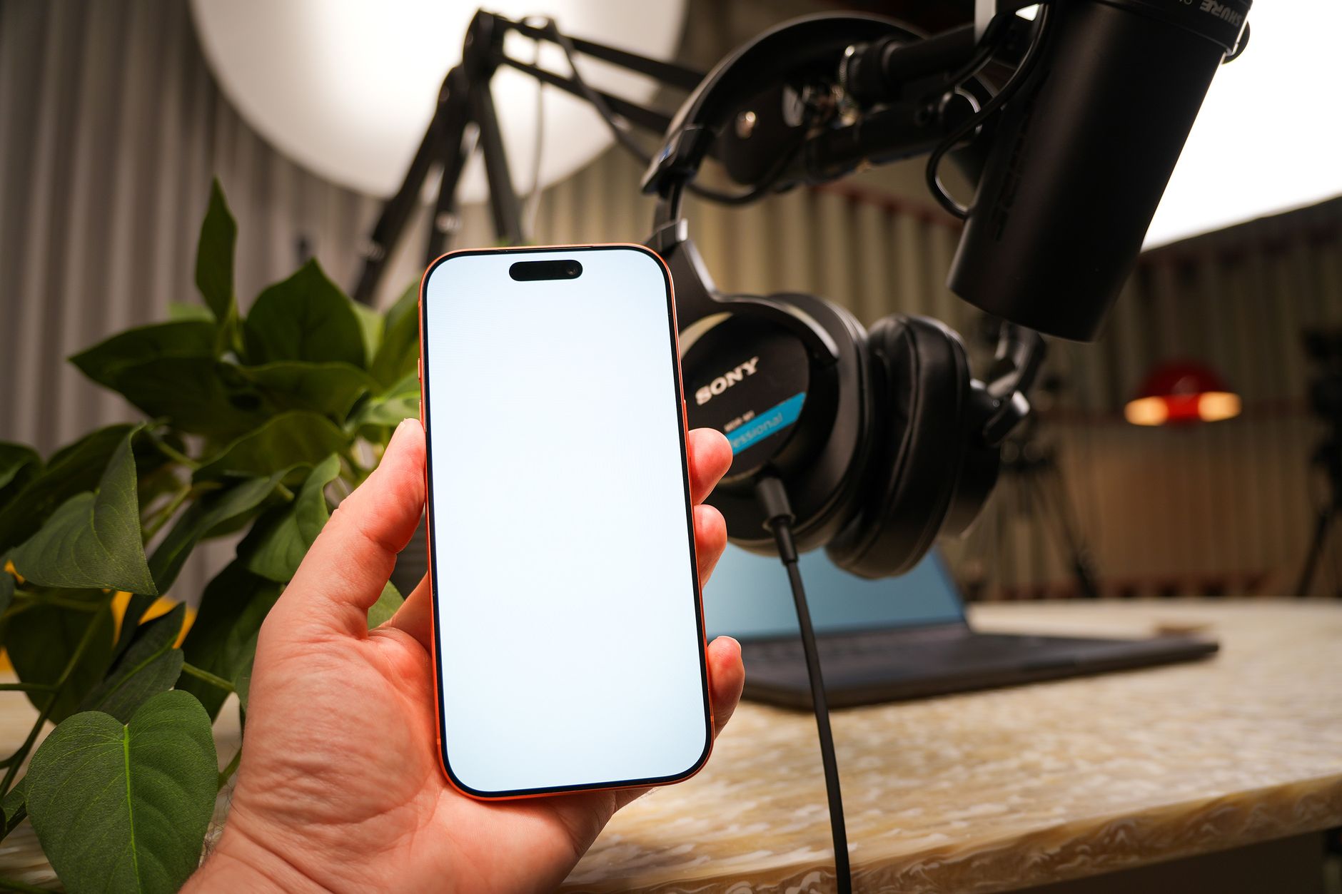 iPhoneのLINEでマイク設定が必要になる場面と確認すべきこと