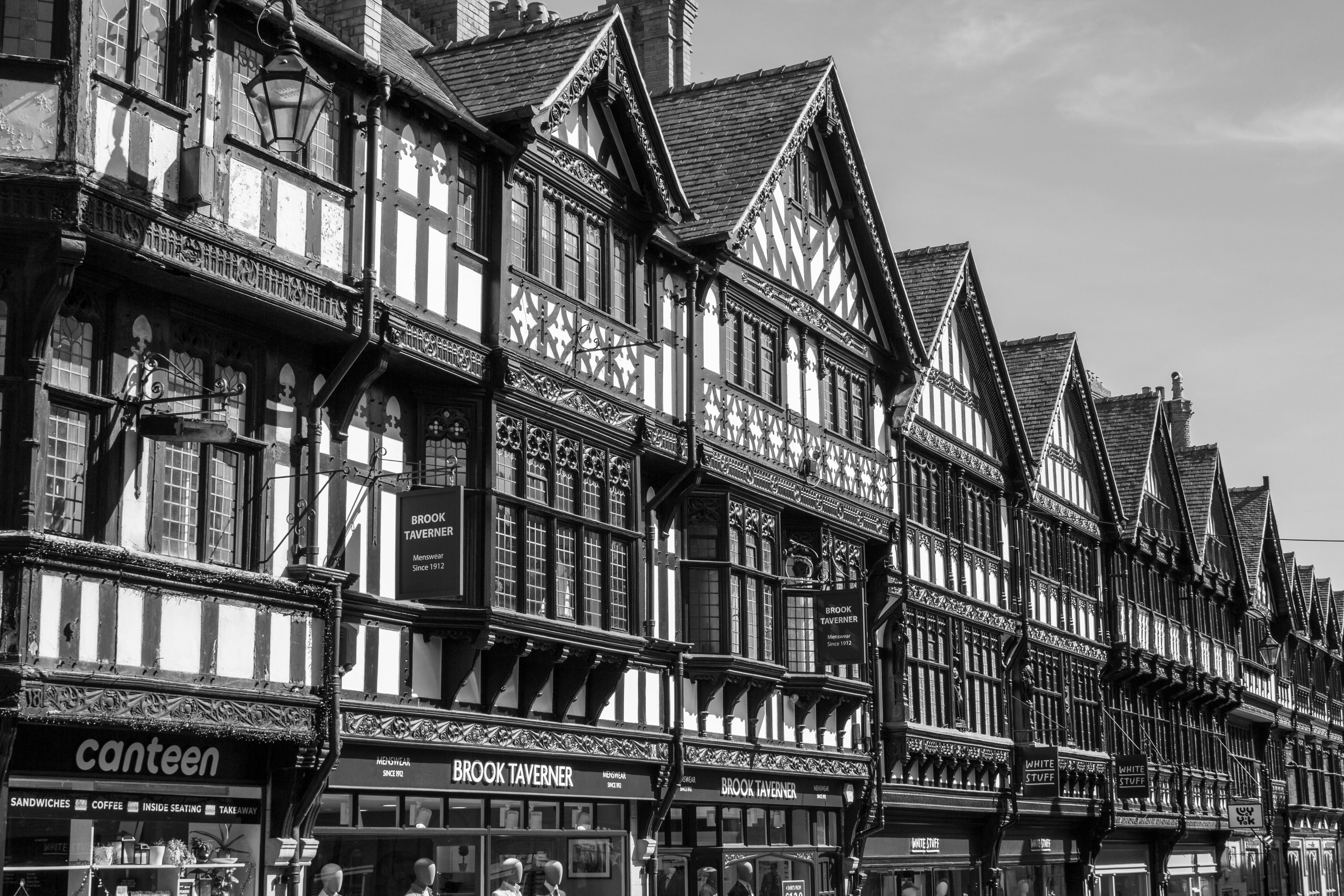 who owns general travel group — Photo by Daniel  Wells on Pexels