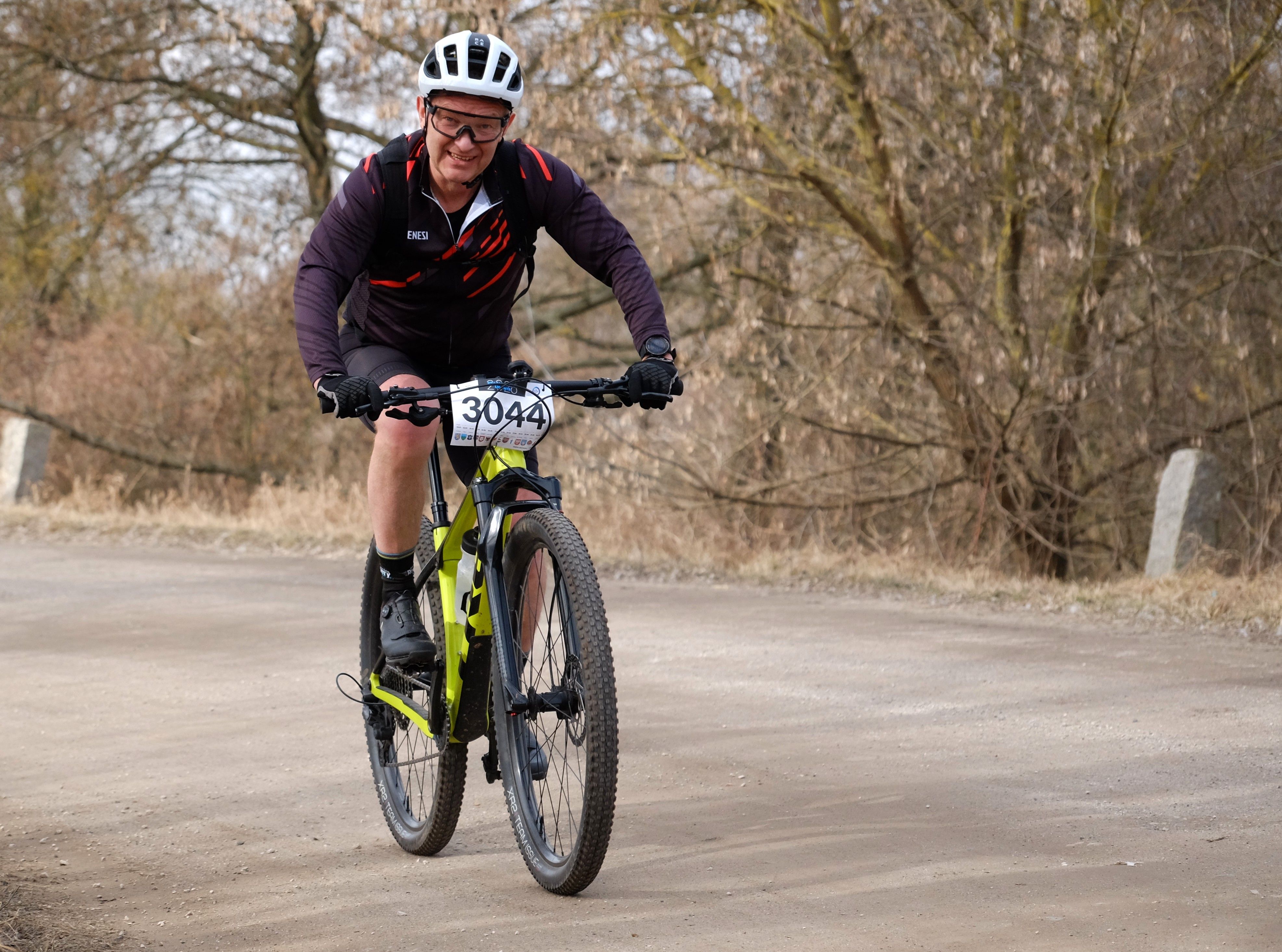 Cyclist Competing in Outdoor Bike Race · Free Stock Photo