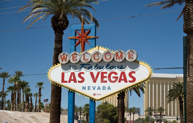 Online Casino: Spielautomaten und Live-Spiele im Überblick