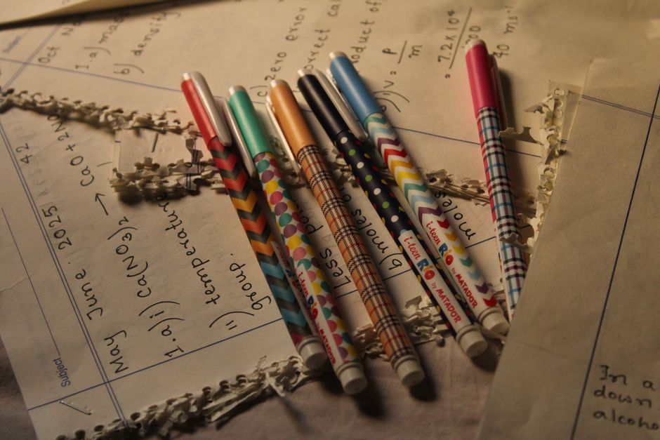 Red Pen, Bad Luck? π«π K-Logic Explains Why Writing Names in Red is a Big No-No!