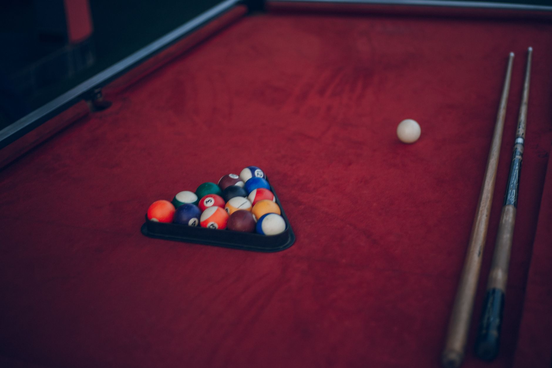 Snooker masası ve toplar