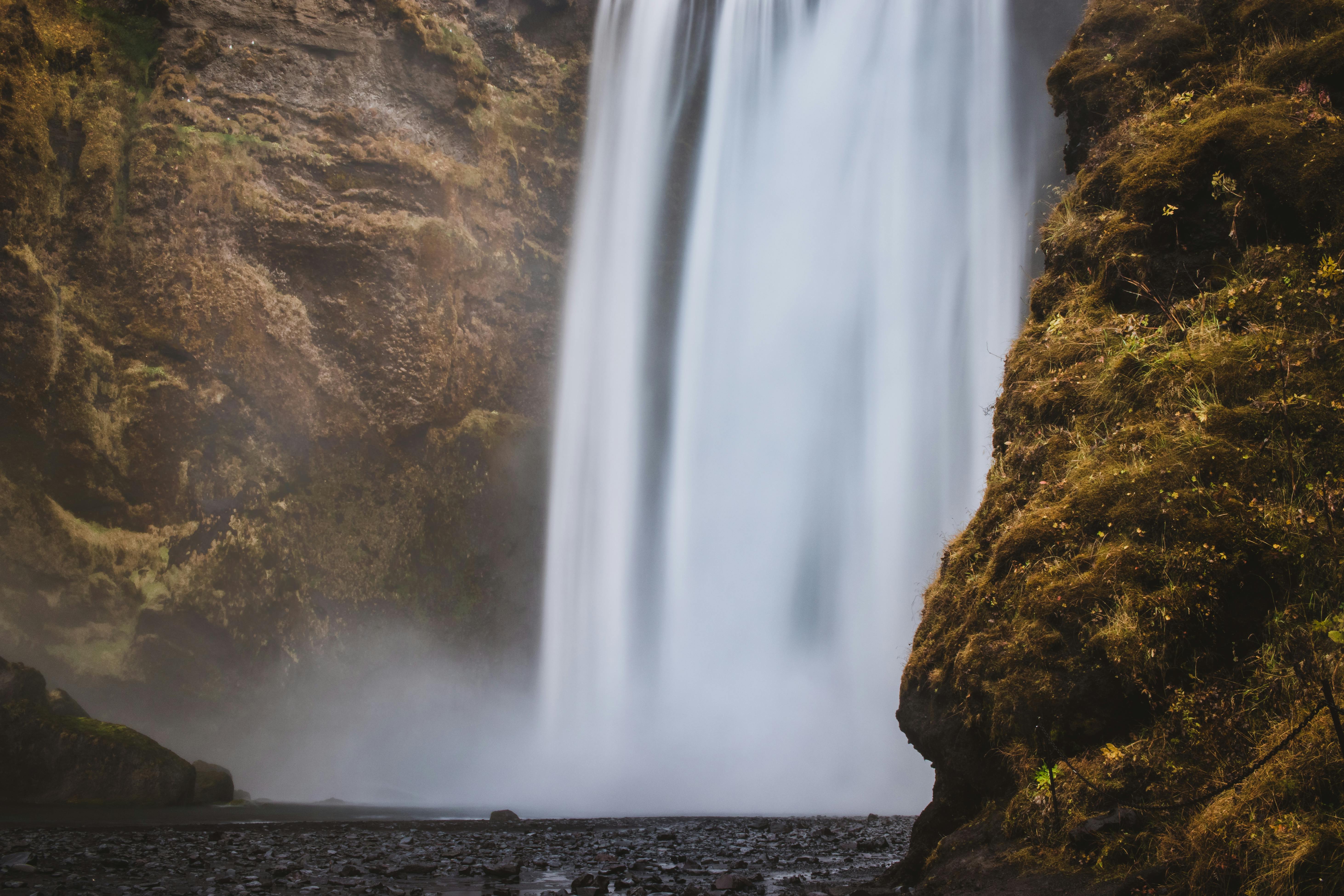 Best Tour Companies in Iceland — Photo by David Hitchcock on Pexels