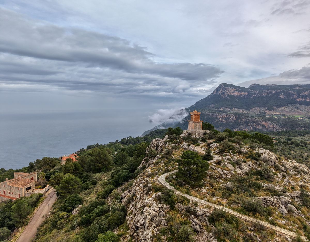 Mallorca — Turquoise coves, stone villages and Tramuntana roads (7)