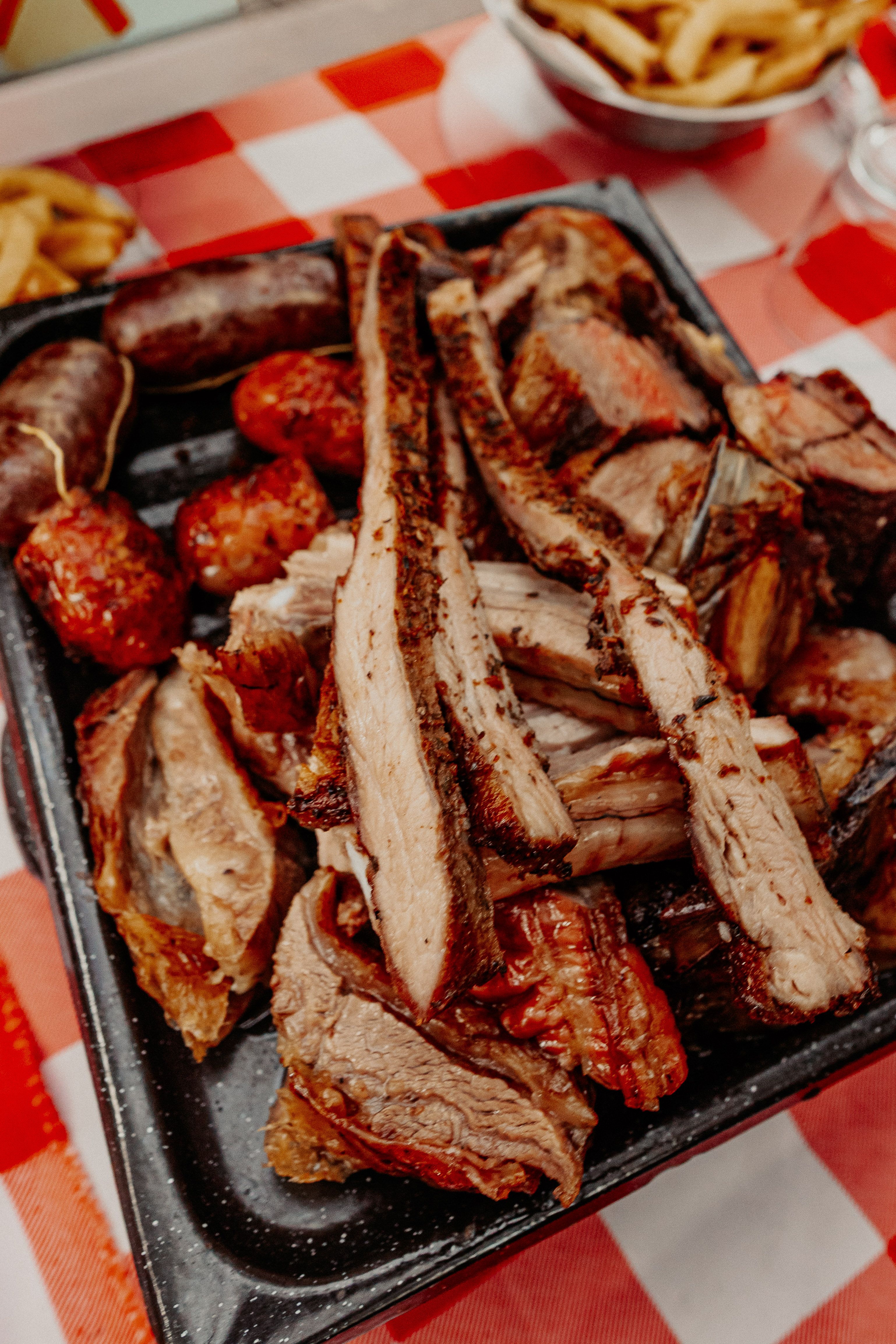 Asado Argentino: Un Viaje Culinario por sus Cortes y Costumbres