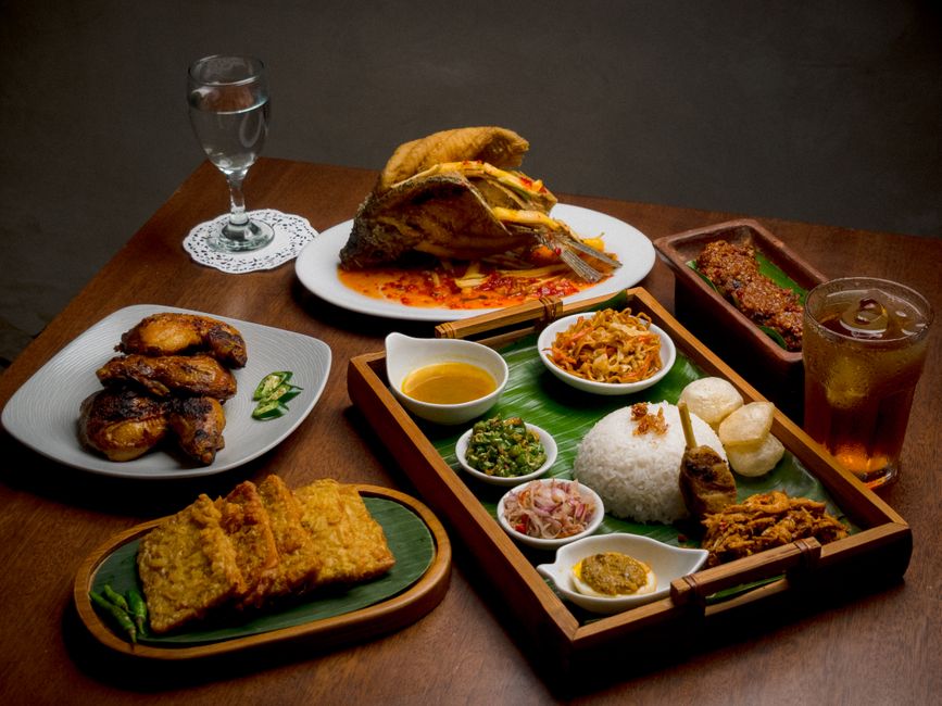 Nikmati Kelezatan 'Ayam Panggang Jembara': Kuliner Legendaris yang Menggugah Selera