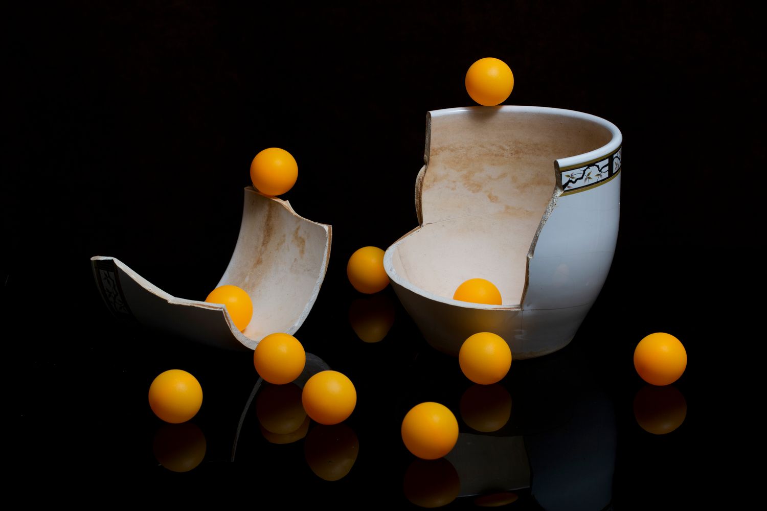 Broken Objects Photos, Download The BEST Free Broken Objects Stock ...
