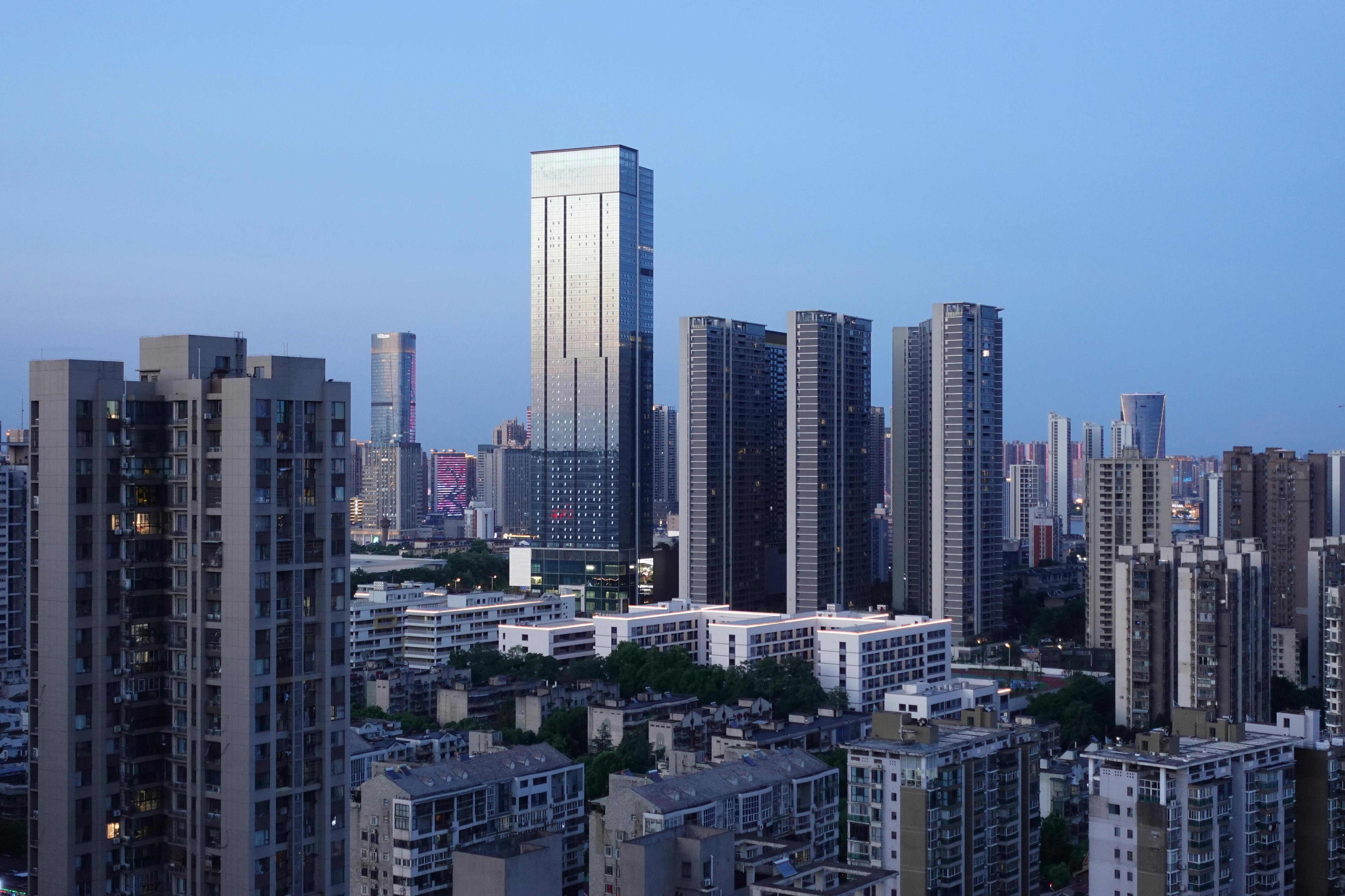 Guangdong Land Holdings Limited Annual Report 2025: Financial Performance, Corporate Governance, ESG, and Greater Bay Area Pr