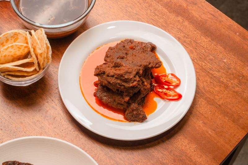 Ragoût de bœuf à la sauce arachide, exemple de plat