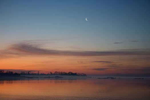Ottawa News Roundup: Early Retirement, Moon Mission, Garbage Pickup