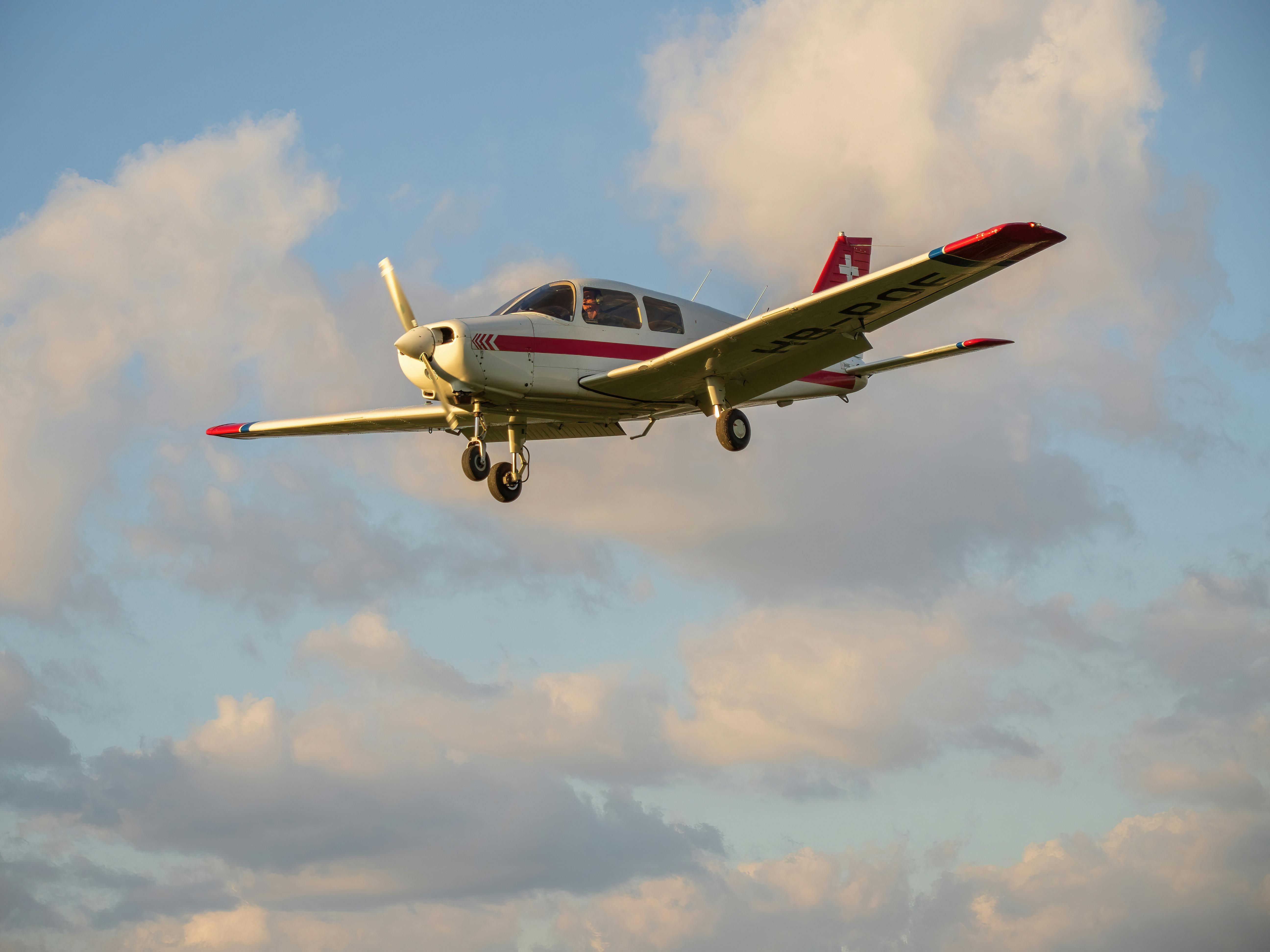 General Aviation Market Outlook: Private Air Travel Demand and Growth Opportunities — Photo by Thomas P on Pexels