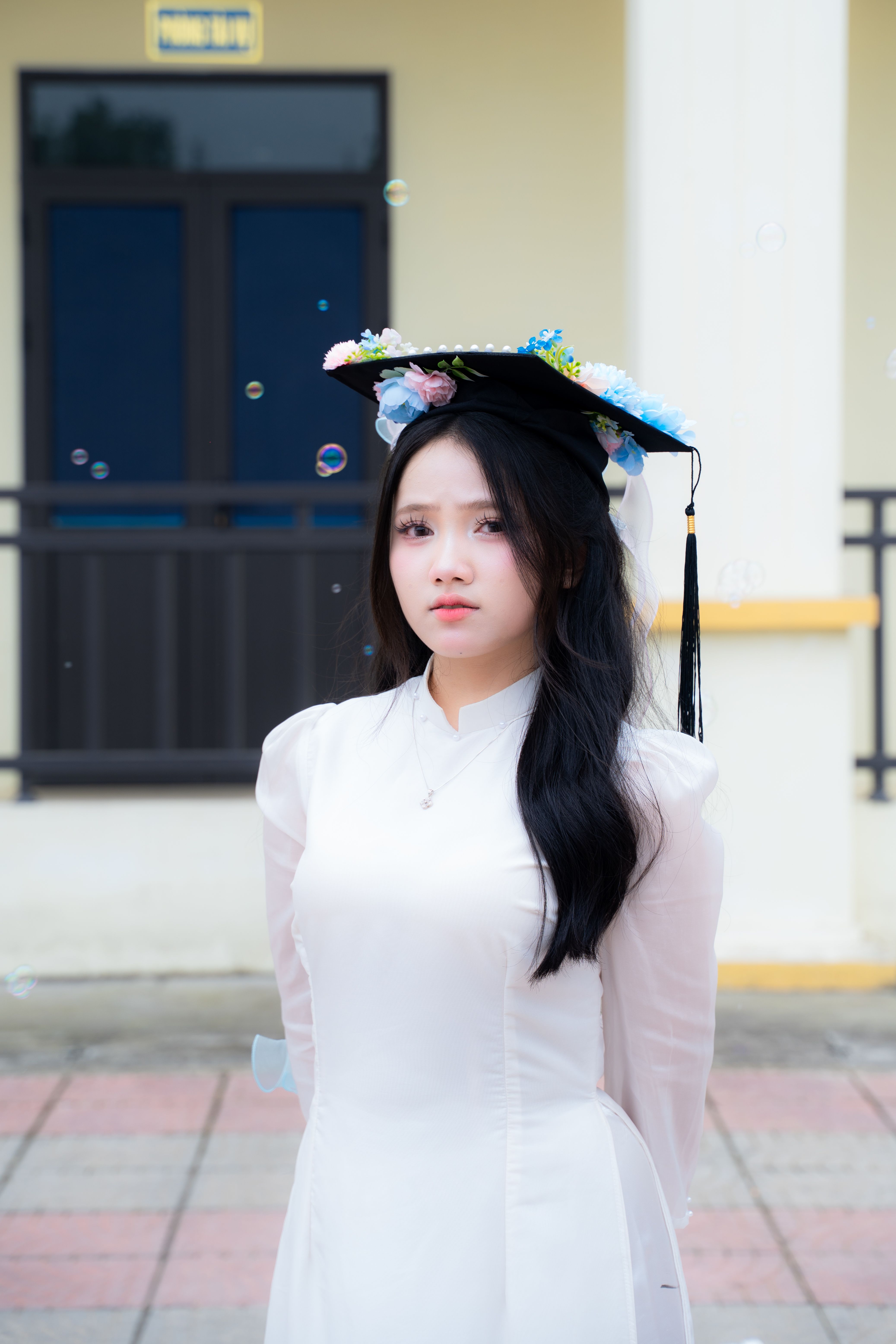 White Gown For Graduation Photos, Download The BEST Free White Gown For  Graduation Stock Photos & HD Images