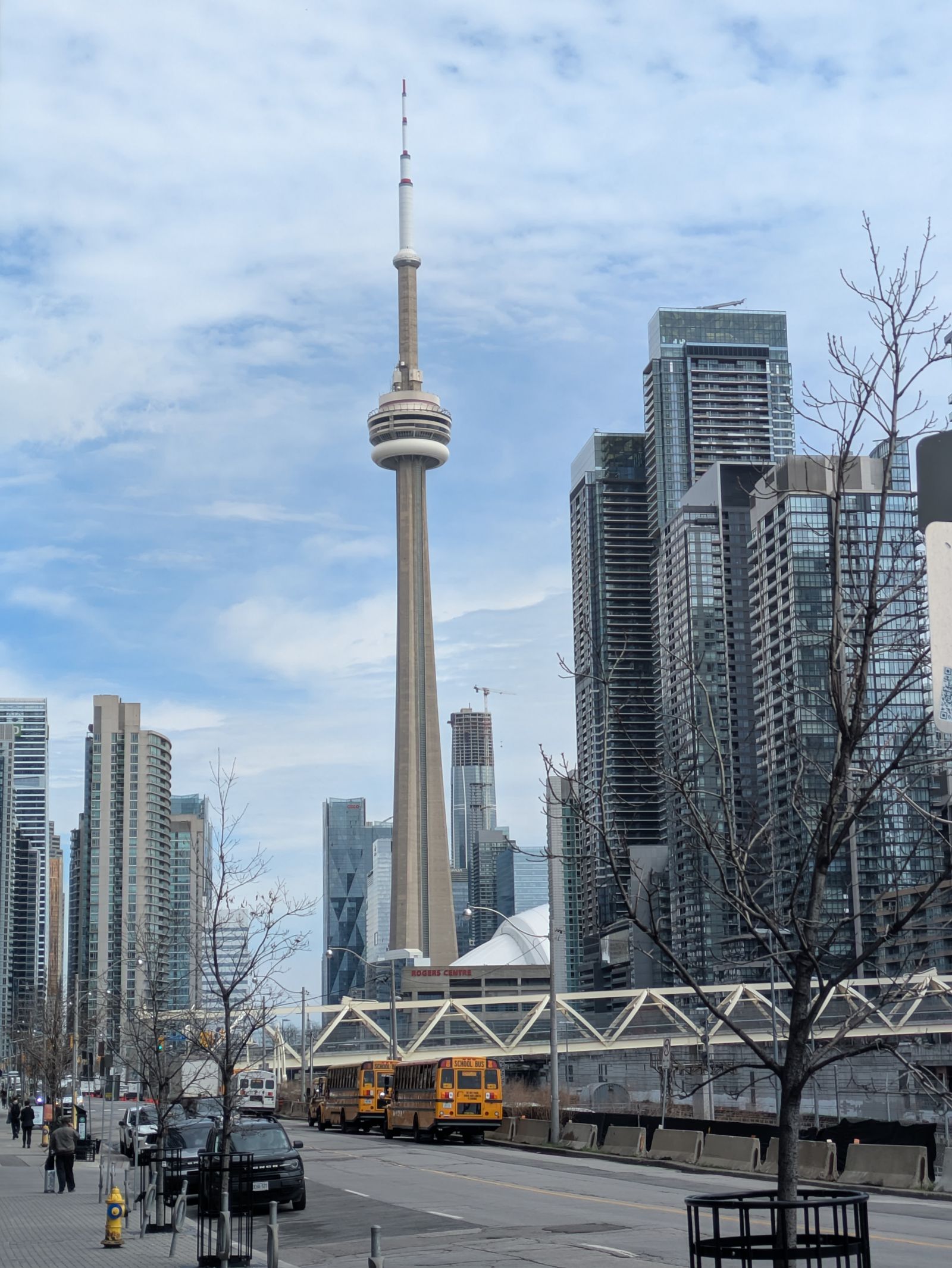 Toronto skyline with the CN Tower rising above the city