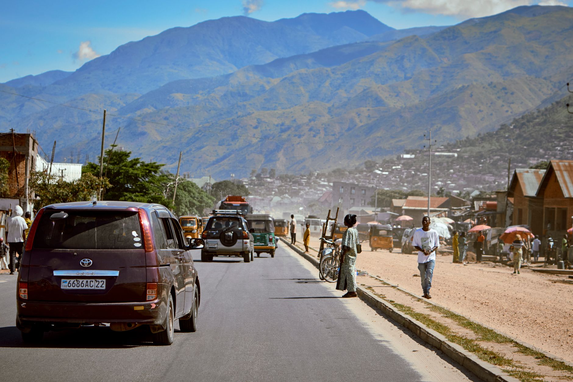 Rue principale de Fianarantsoa avec circulation locale