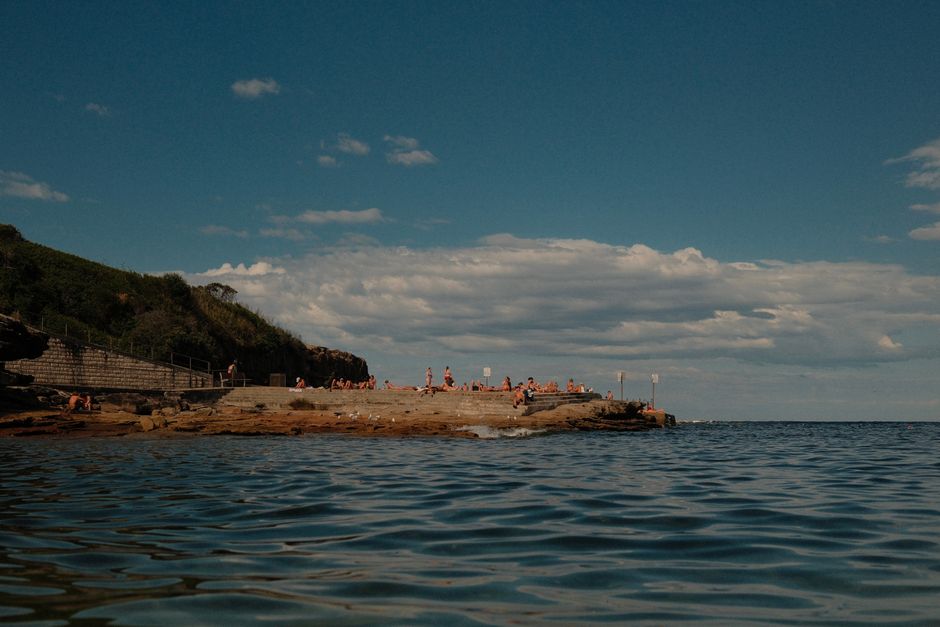 Bondi Beach legjobb rejtett strandjai magyar szemmel – Bondi to Bronte coastal walk Sydney hidden beach