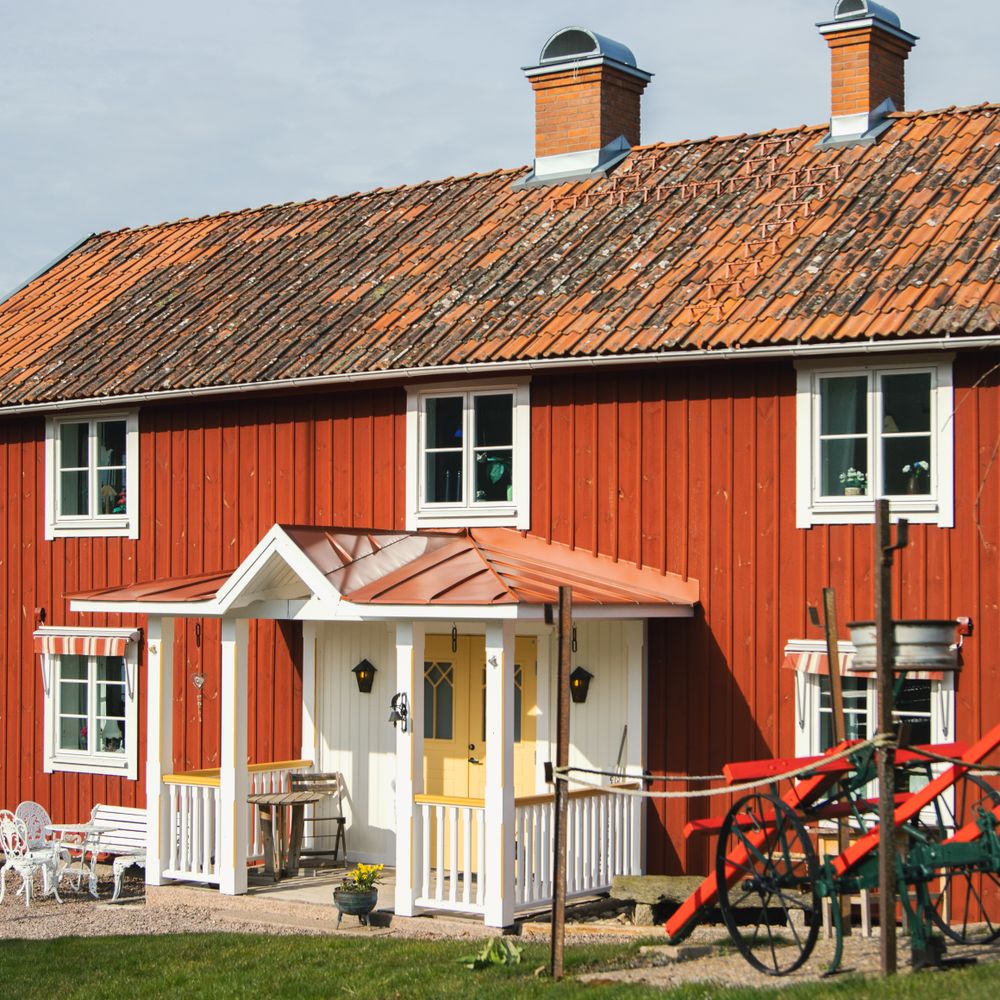 Exterior Painting in Hatch End — surfaces prepped and cut in by hand