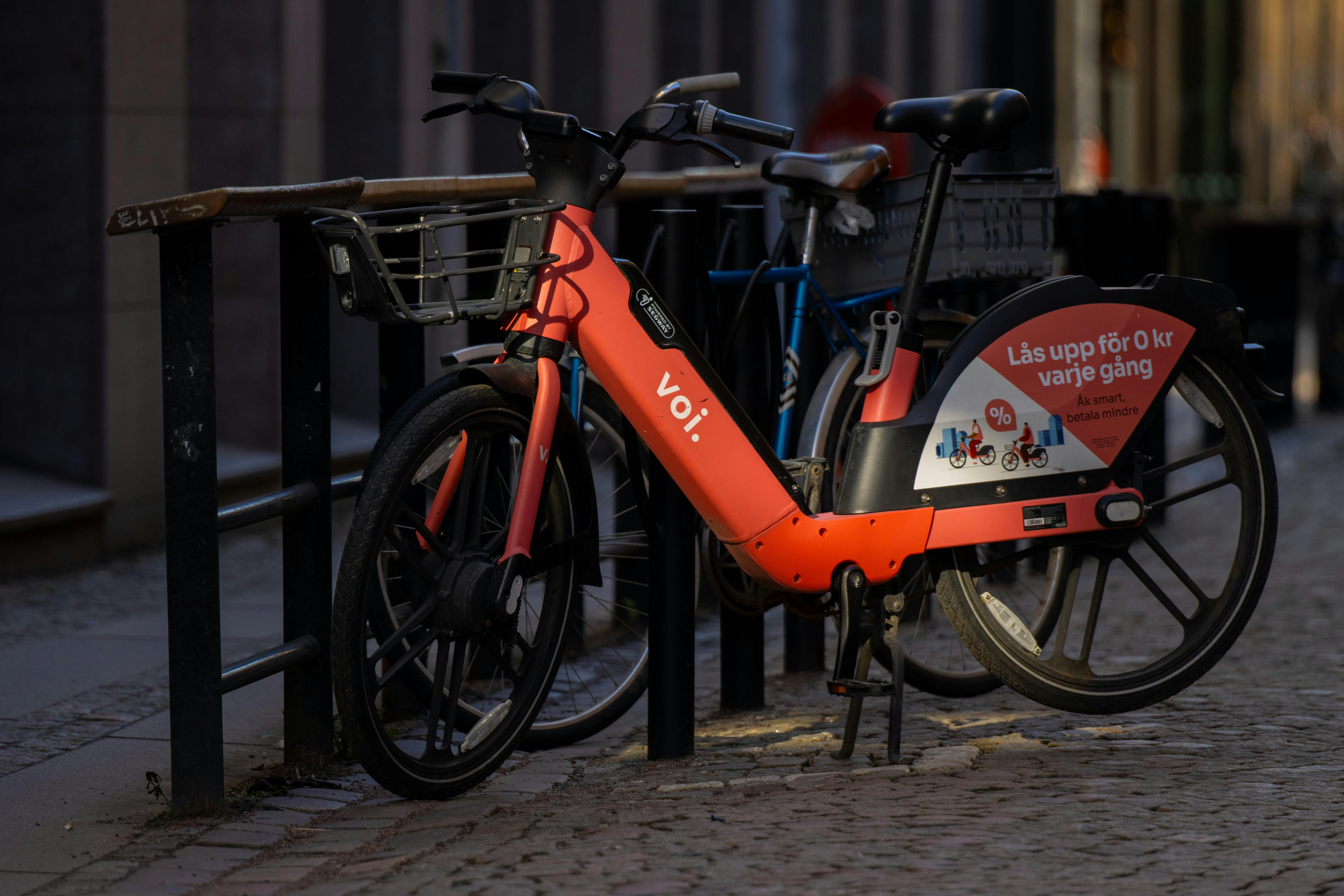 Addmotor E-325 Electric Cargo Bike: A New Era of Mobility for Families, Commuters, and Small Businesses — Photo by Efrem  Efr