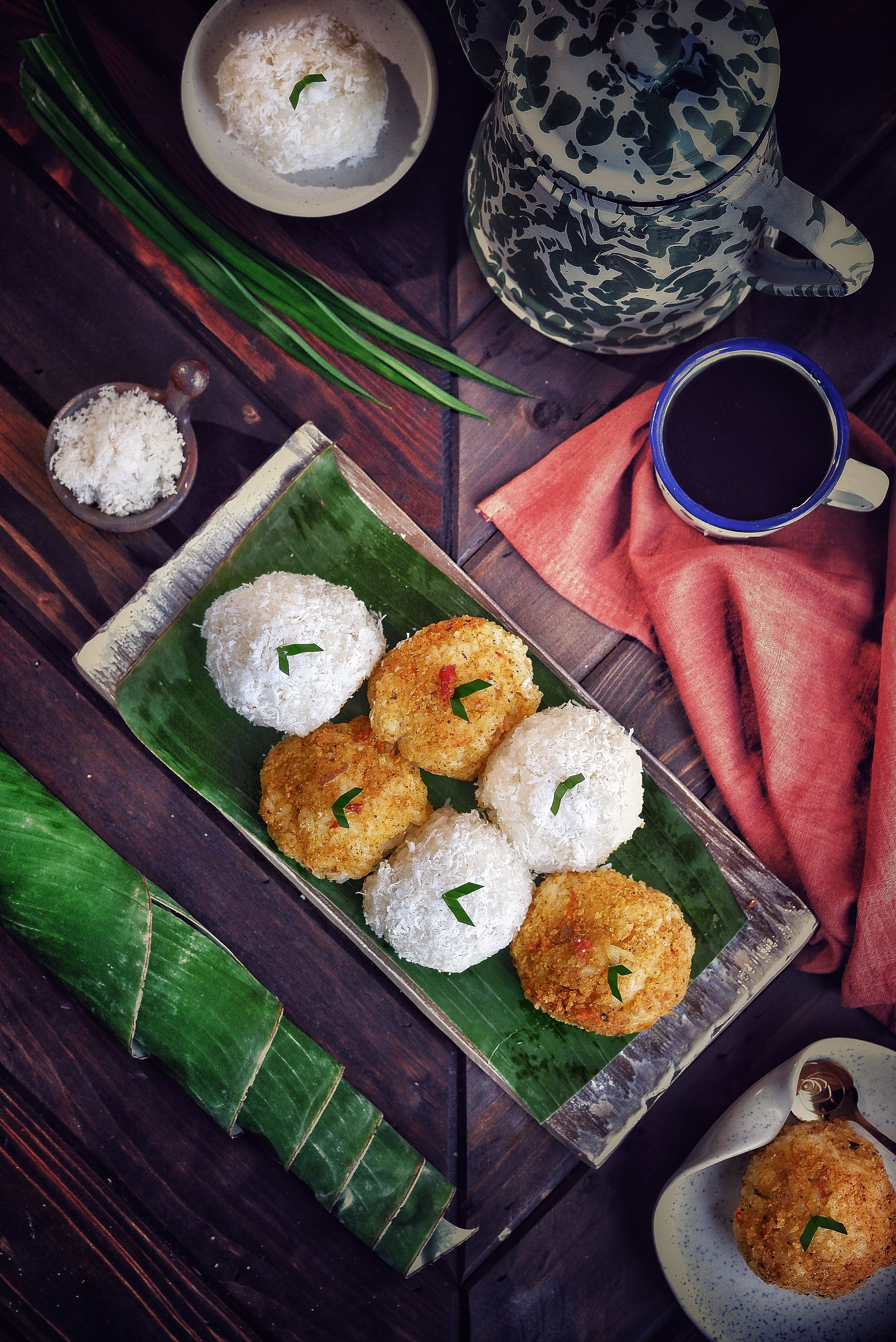 Traditionella Asiatiska Riskakor Med Kaffe · Kostnadsfri bild